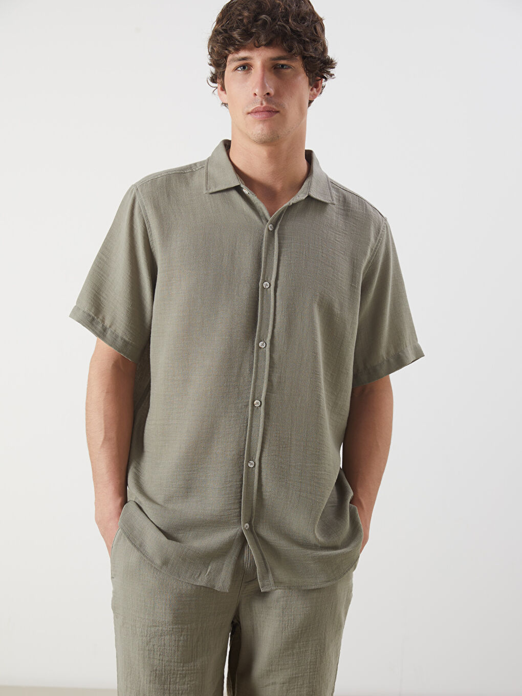 Slim Fit Short Sleeve Linen-Look Men's Shirt