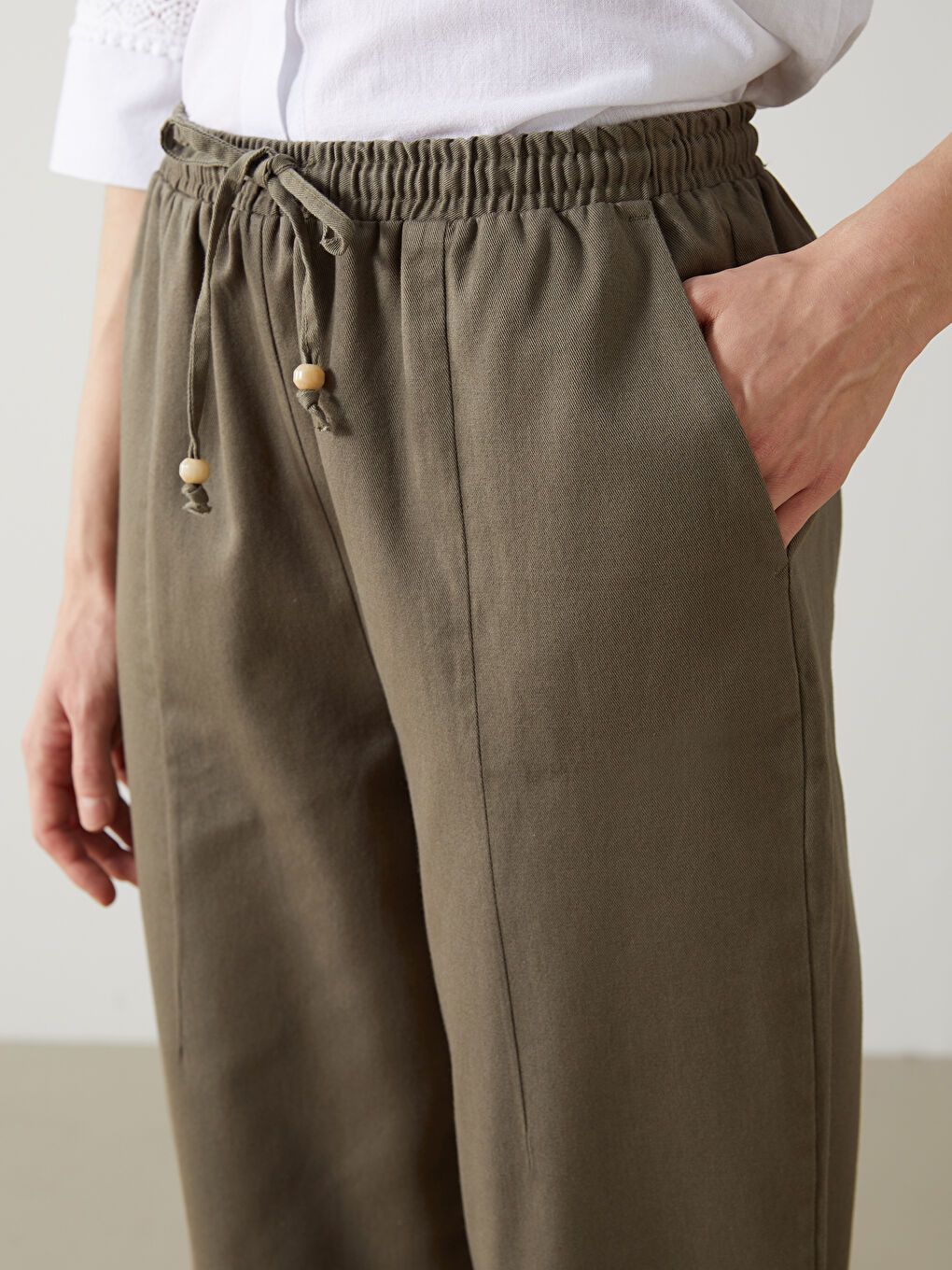 Haki Beli Lastikli Havuç Kesim Kadın Pantolon-2