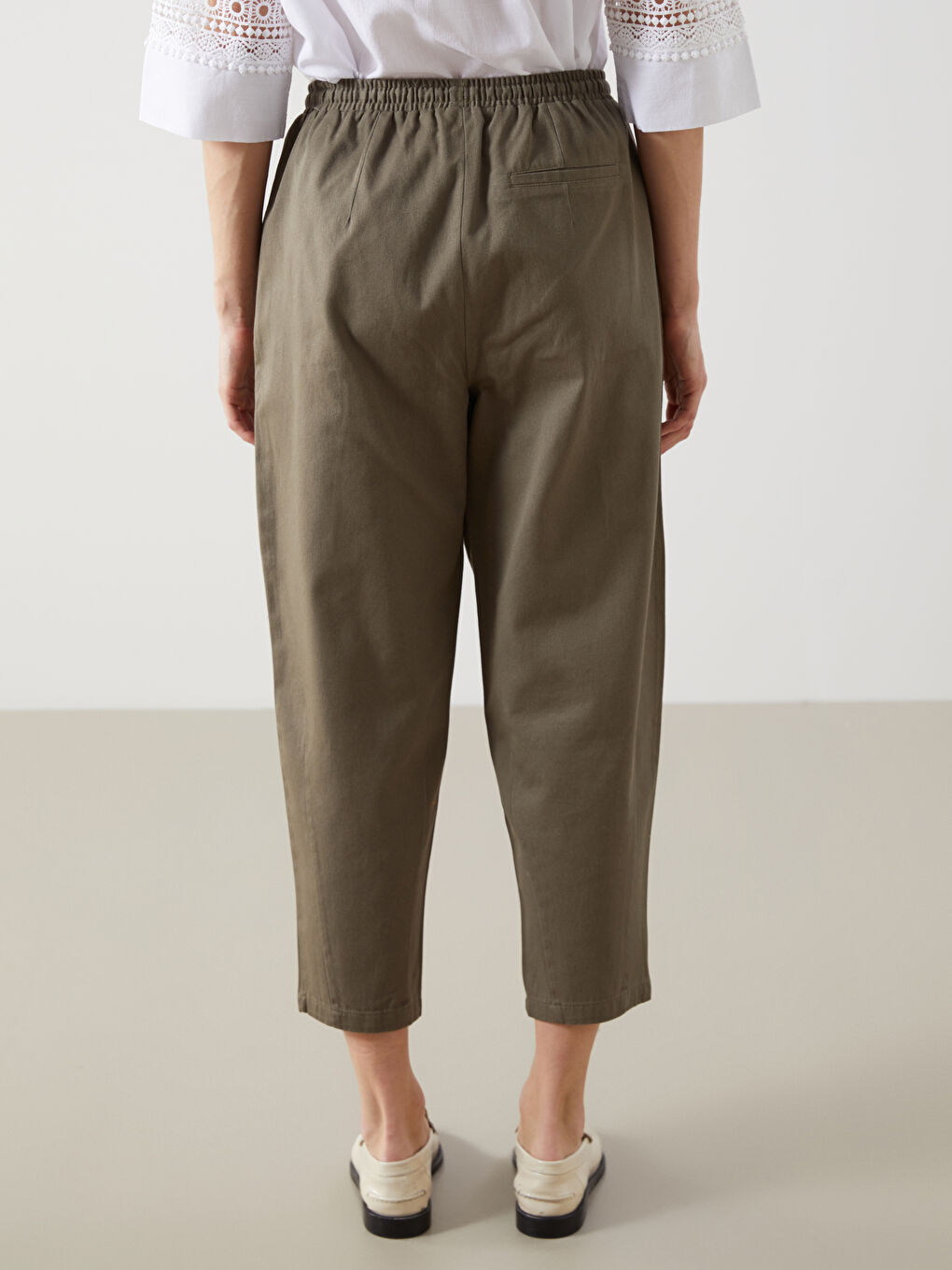 Haki Beli Lastikli Havuç Kesim Kadın Pantolon-3