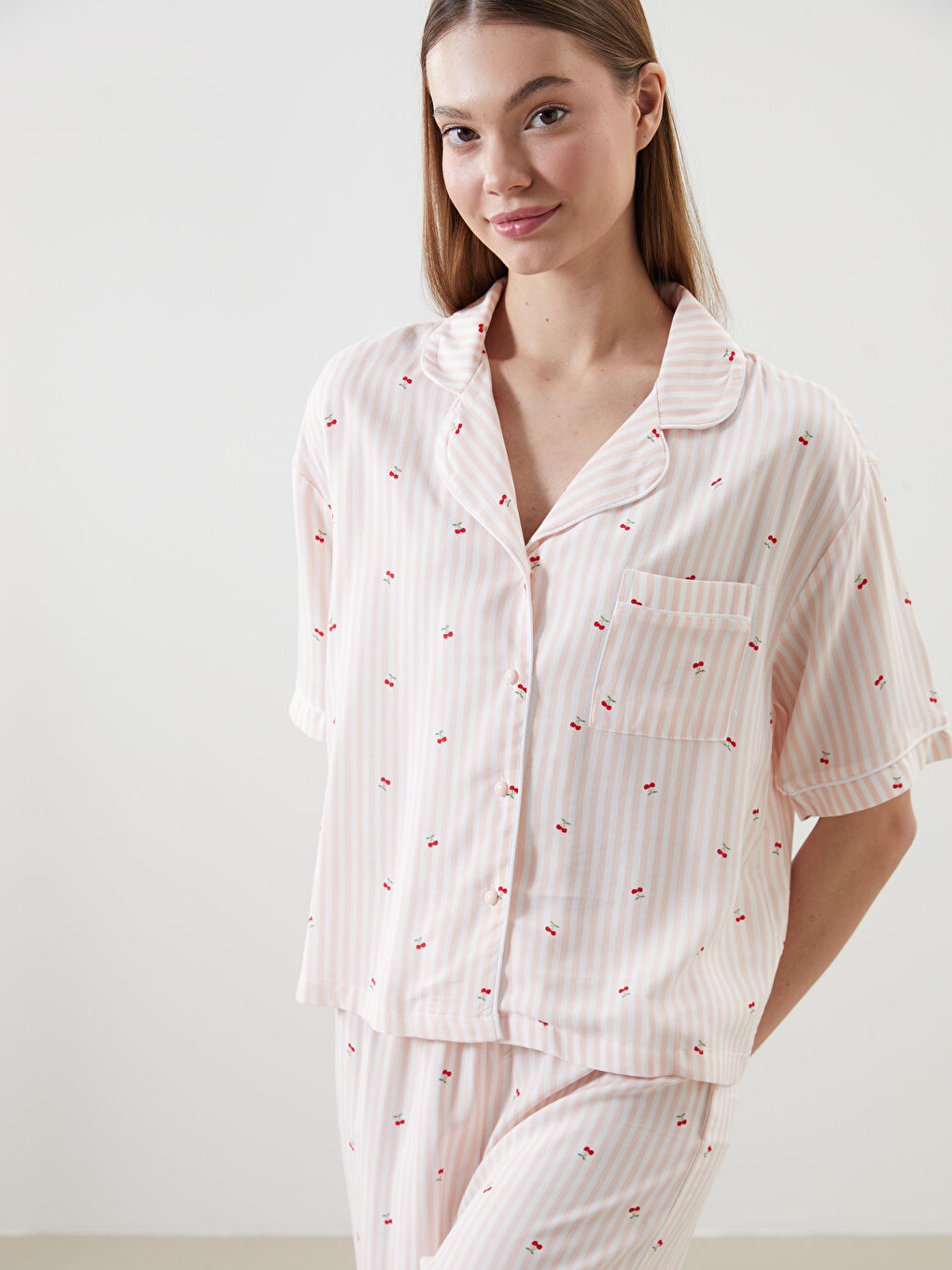 LCW DREAM Pembe Gömlek Yaka Baskılı Kadın Pijama Takımı - 1