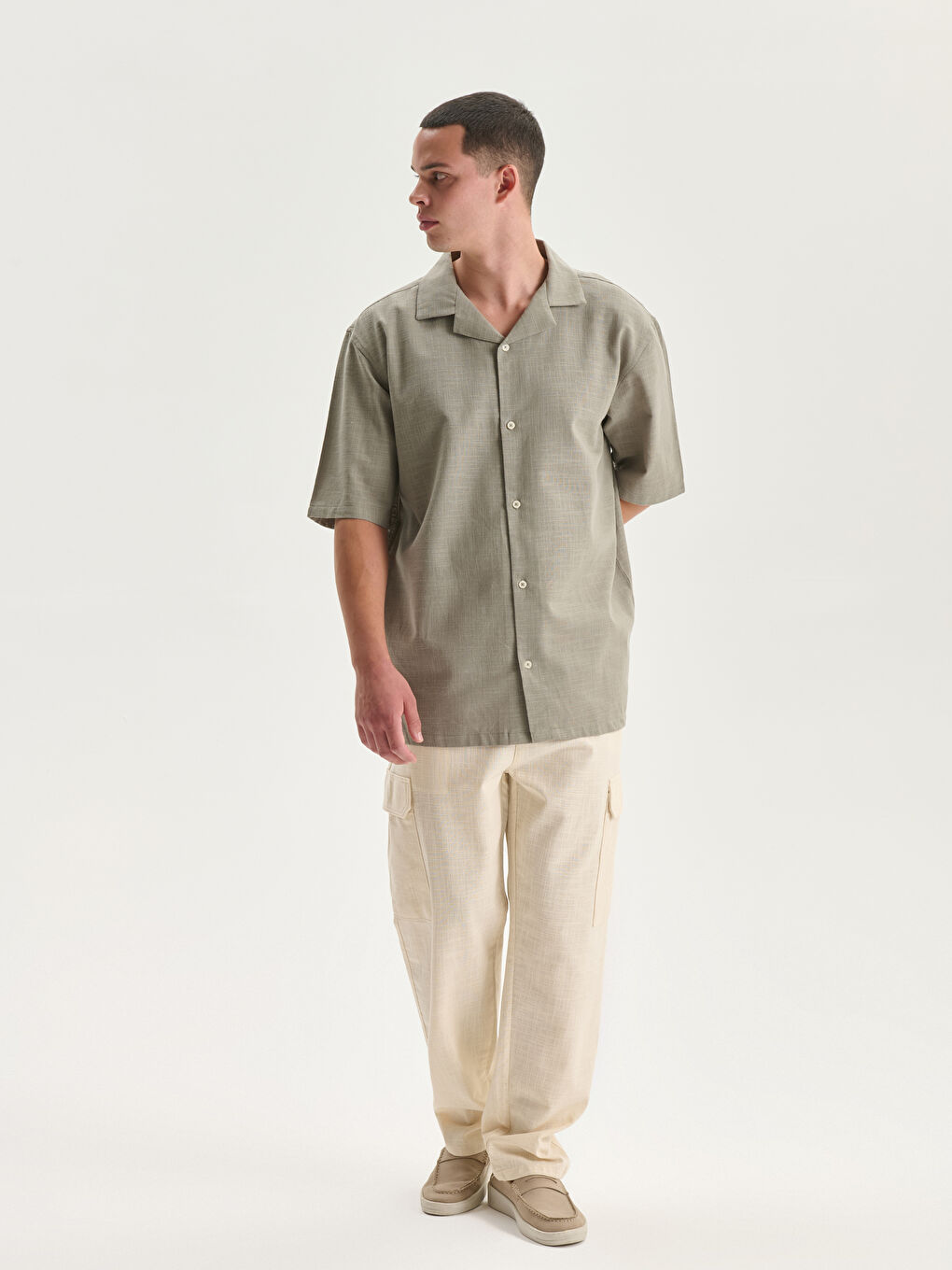 Relaxed Fit Resort Collar Short Sleeve Men's Shirt-1