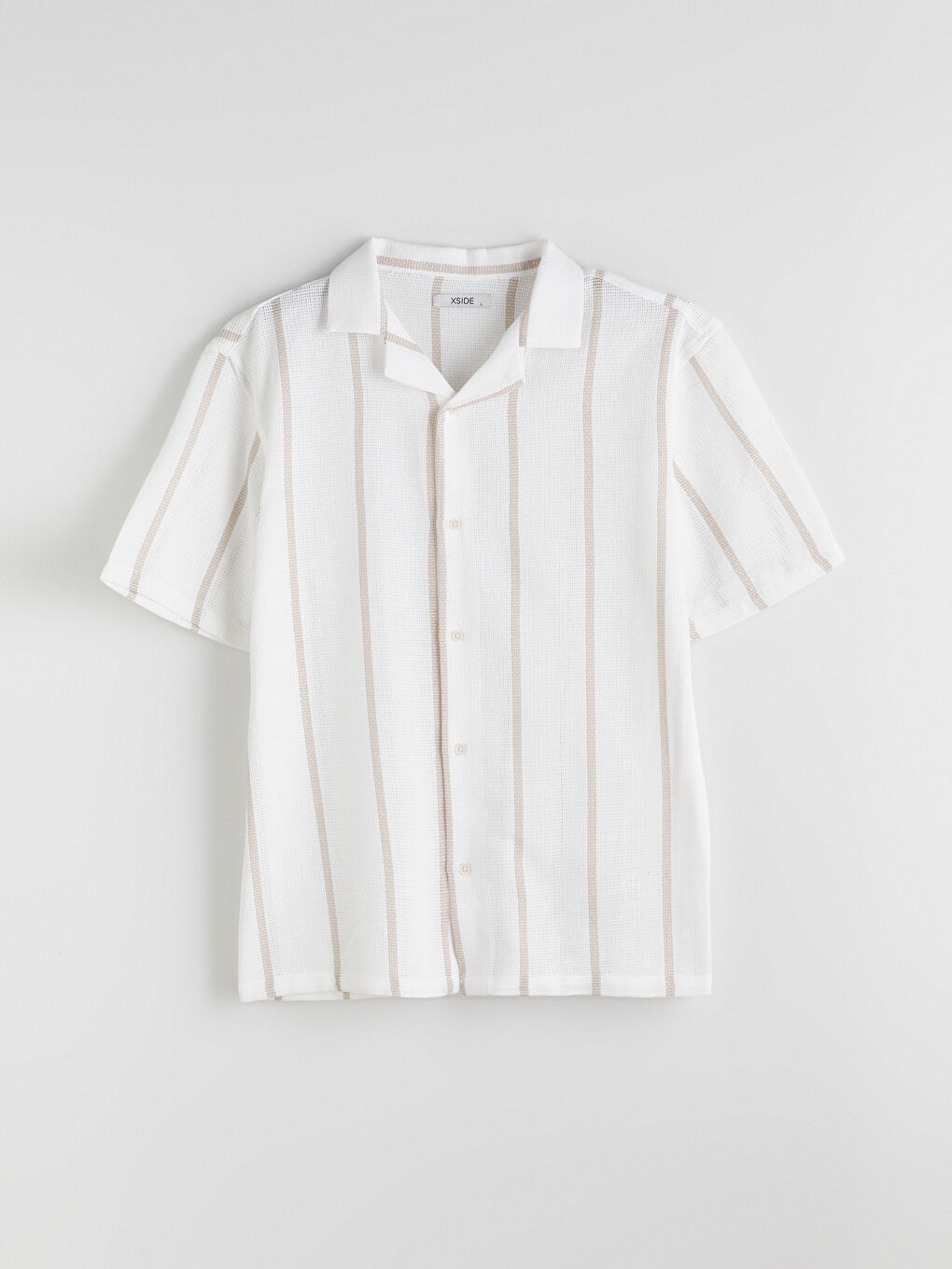 قميص رجالي مخطط بأكمام قصيرة وياقة ريزورت وقصة مريحة-4