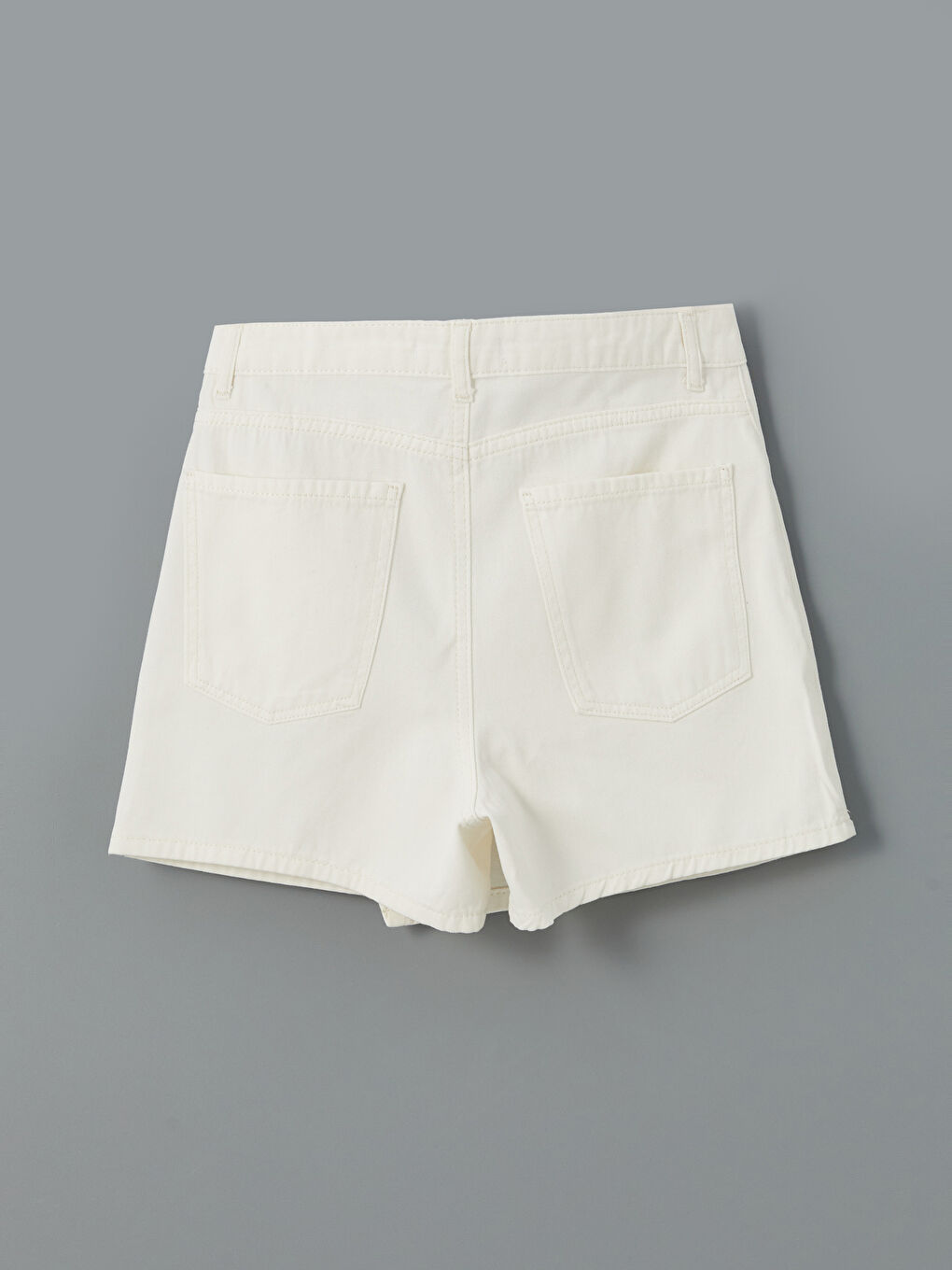 Beyaz Dar Fit Kadın Jean Şort Etek-5