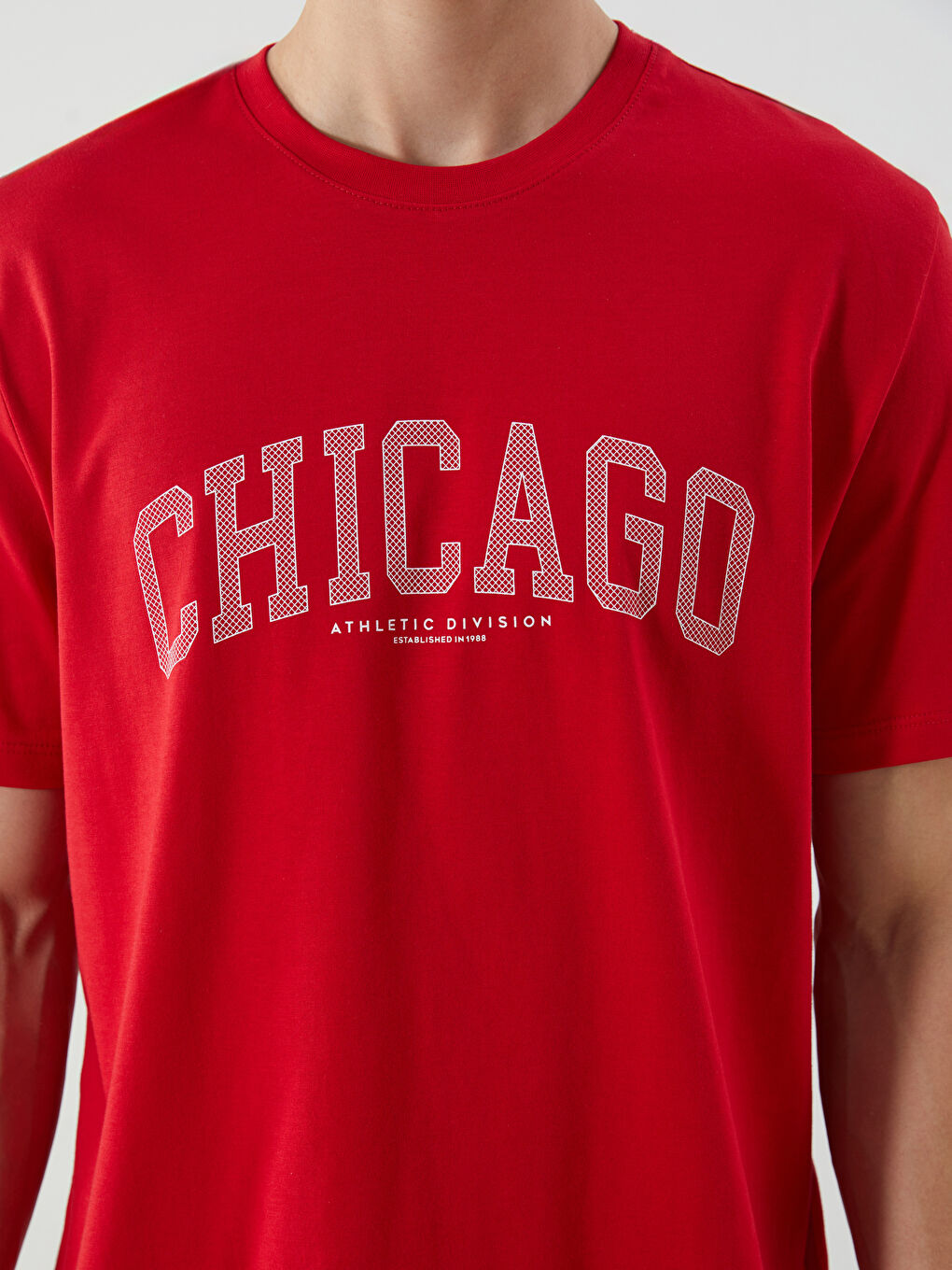 تيشيرت رجالي ياقة دائرية مطبوع جيرسي-2