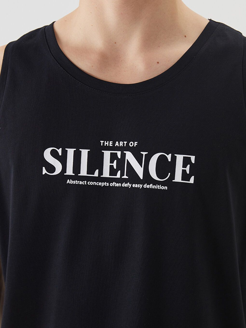 Siyah Bisiklet Yaka Baskılı Erkek Kolsuz Tişört-2