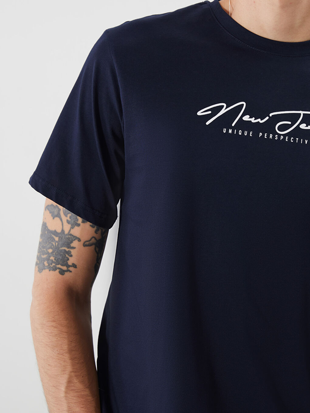 T-shirt en Jersey Imprimé à Col Rond pour Hommes-2