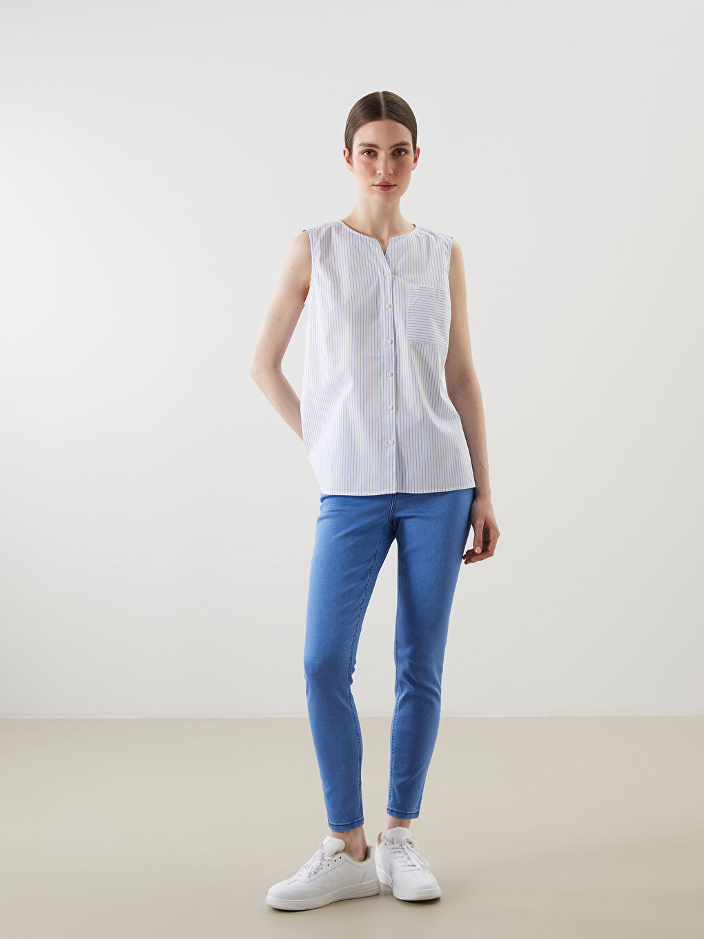 Notch Neck Poplin Women's Blouse -S5HN03Z8-LEN