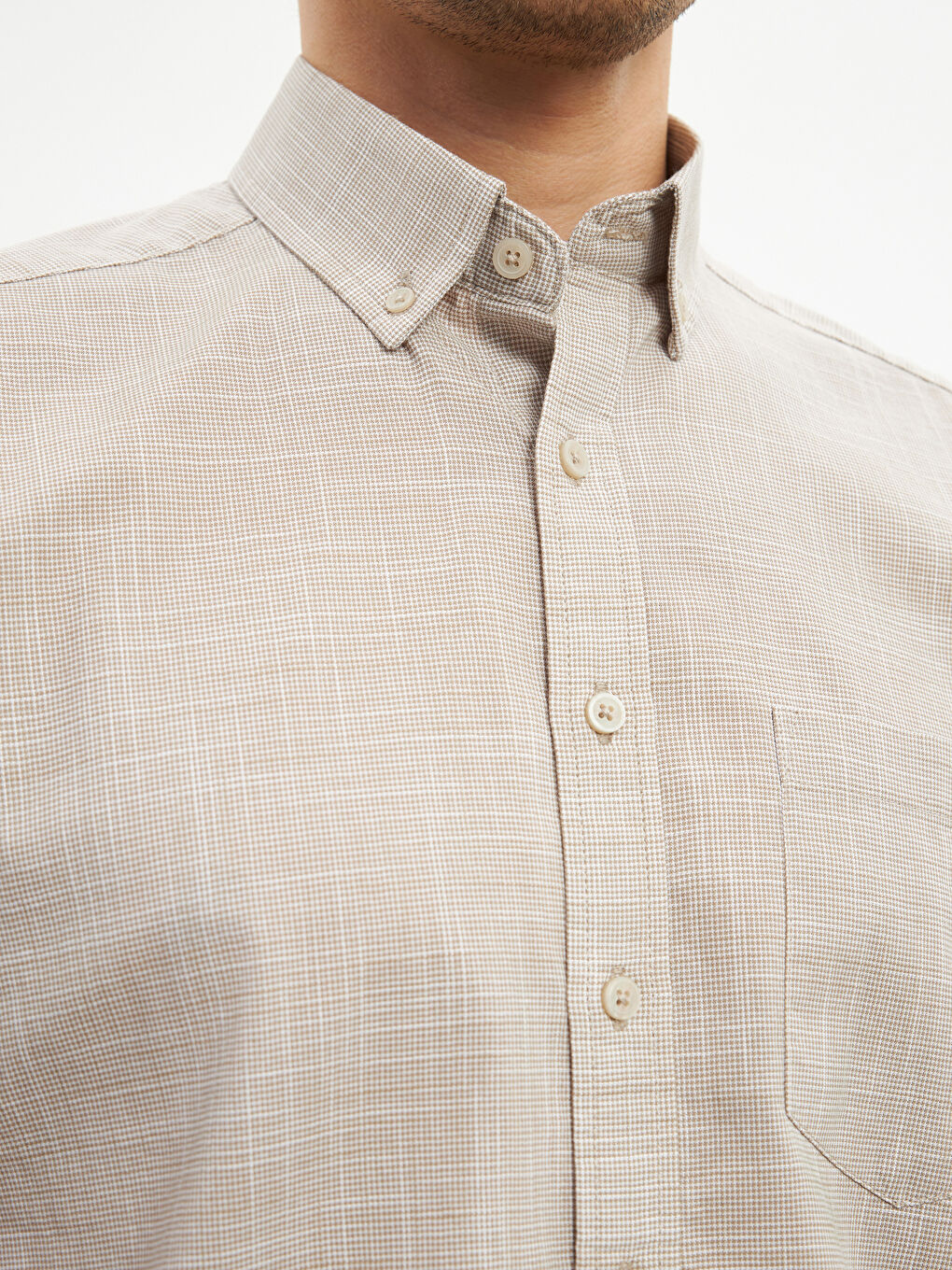 قميص بوبلين كم قصير بقصة عادية للرجال-5