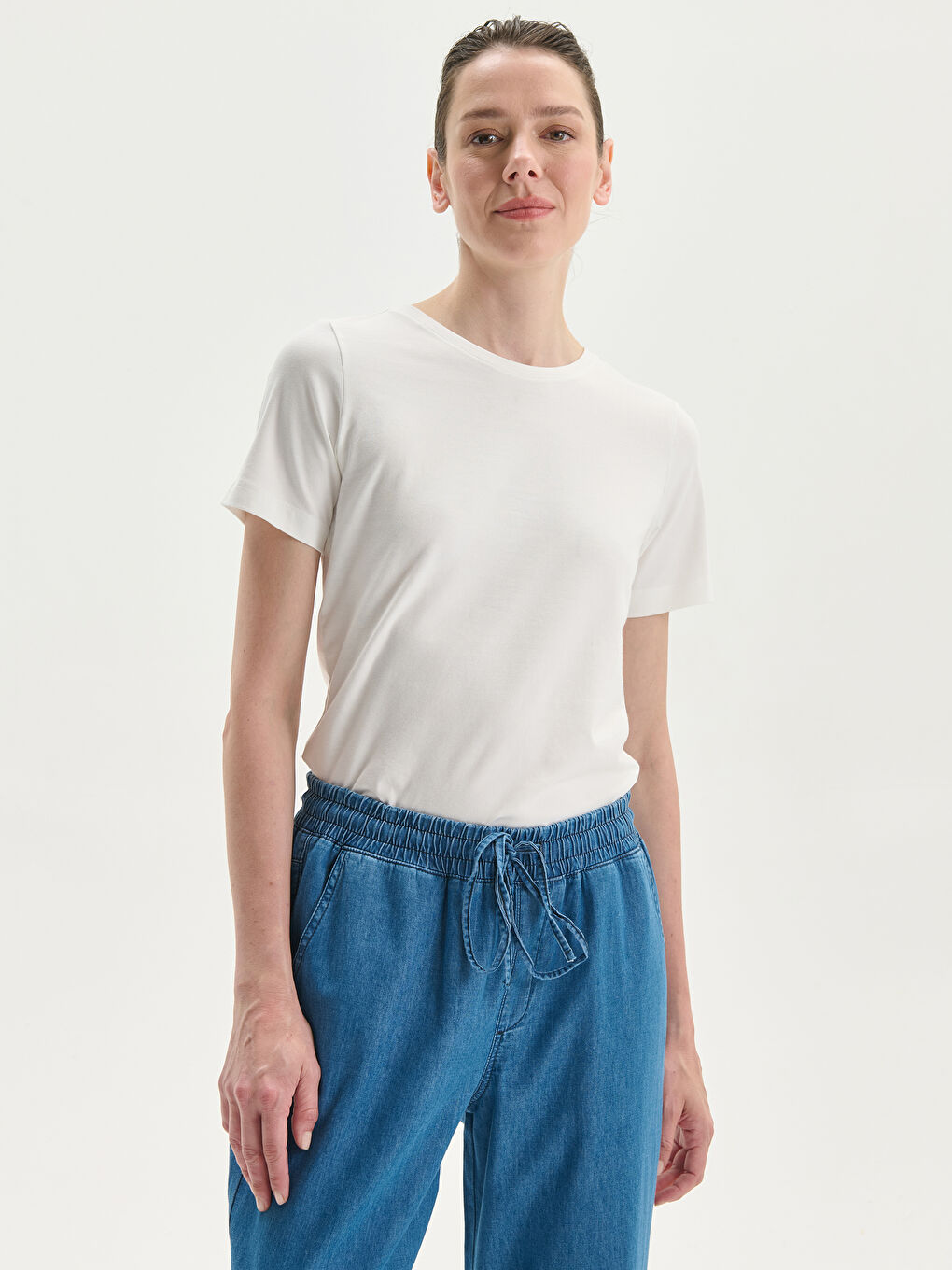 تيشيرت ياقة دائرية - نساء