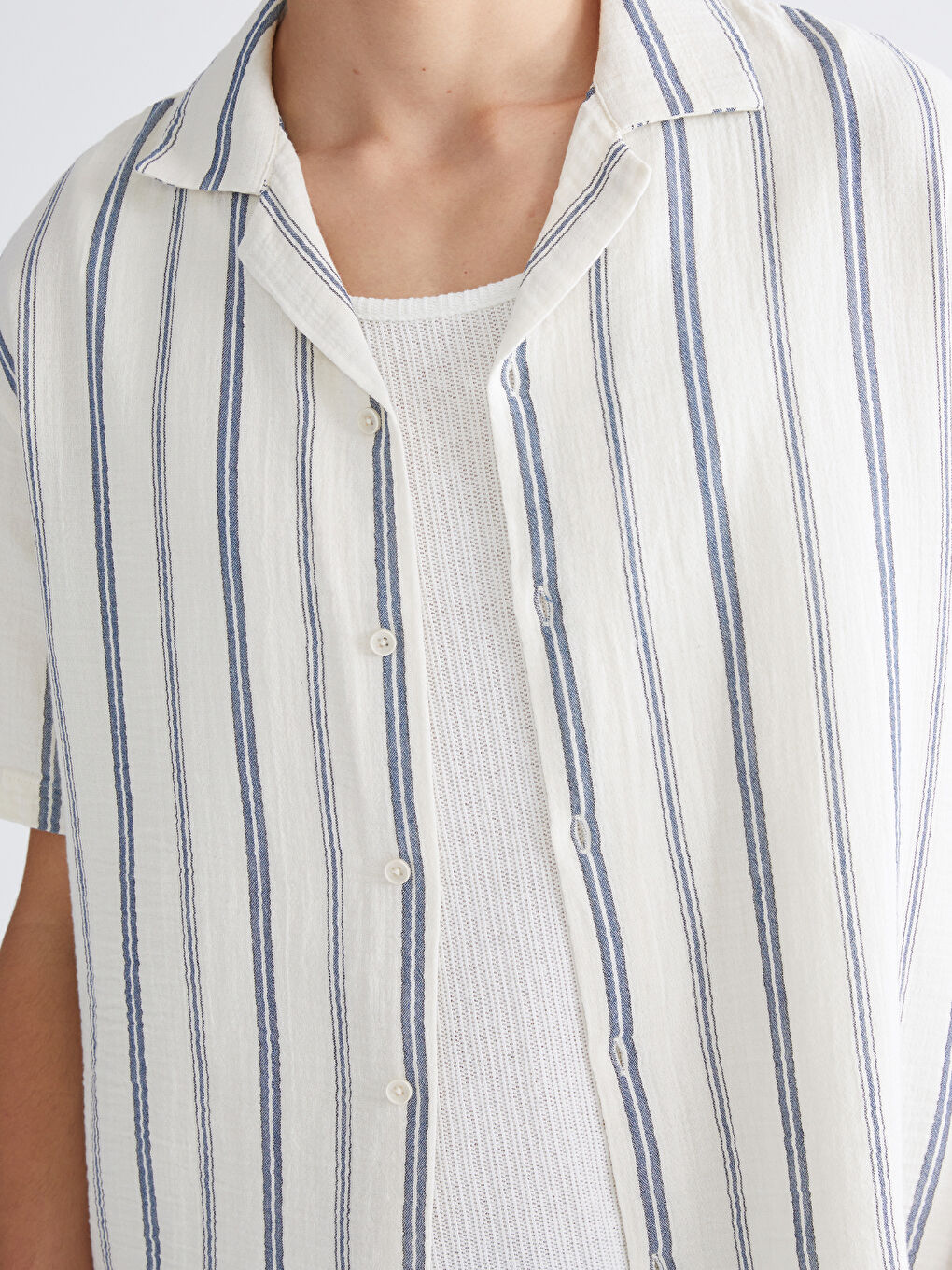 Mavi Regular Fit Resort Yaka Çizgili Müslin Erkek Gömlek-2