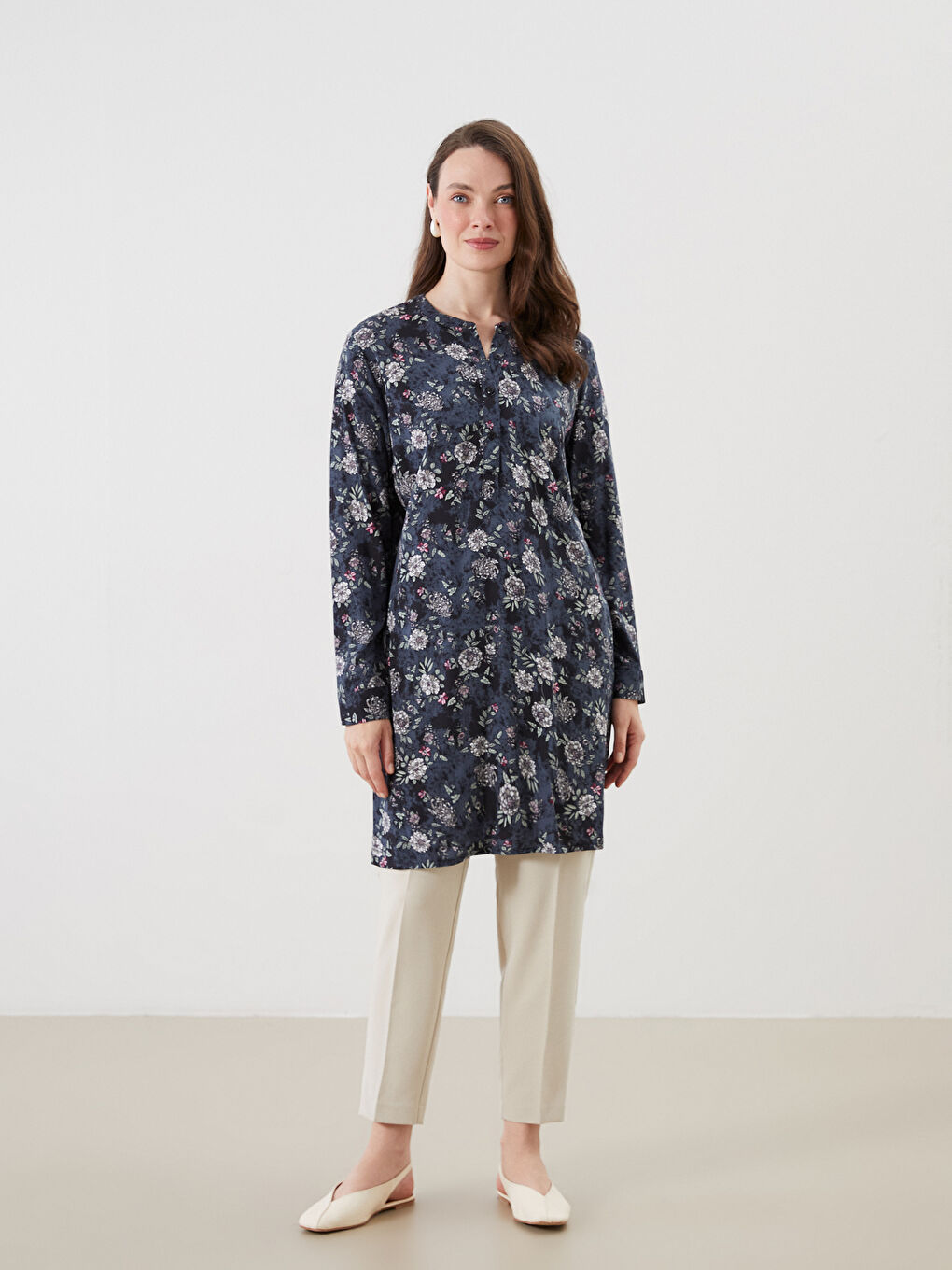 LCWAIKIKI Classic Crew Neck Floral Women's Tunic -S5HP37Z8-LQJ