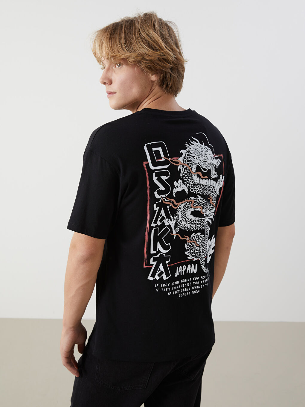 Siyah Bisiklet Yaka Kısa Kollu Baskılı Penye Erkek Tişört