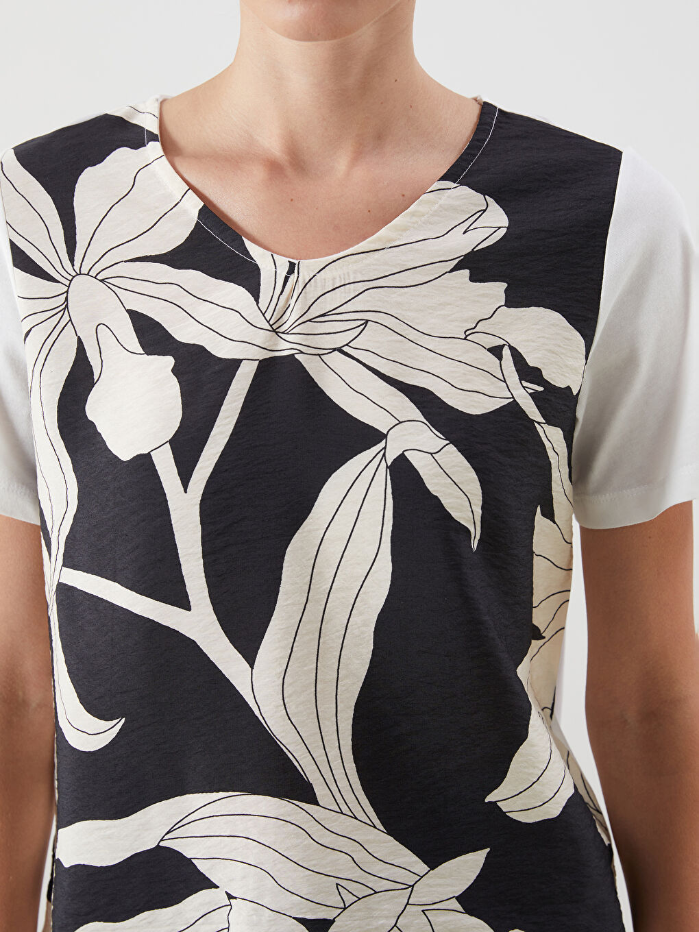 Crew Neck Patterned Women's T-Shirt-2