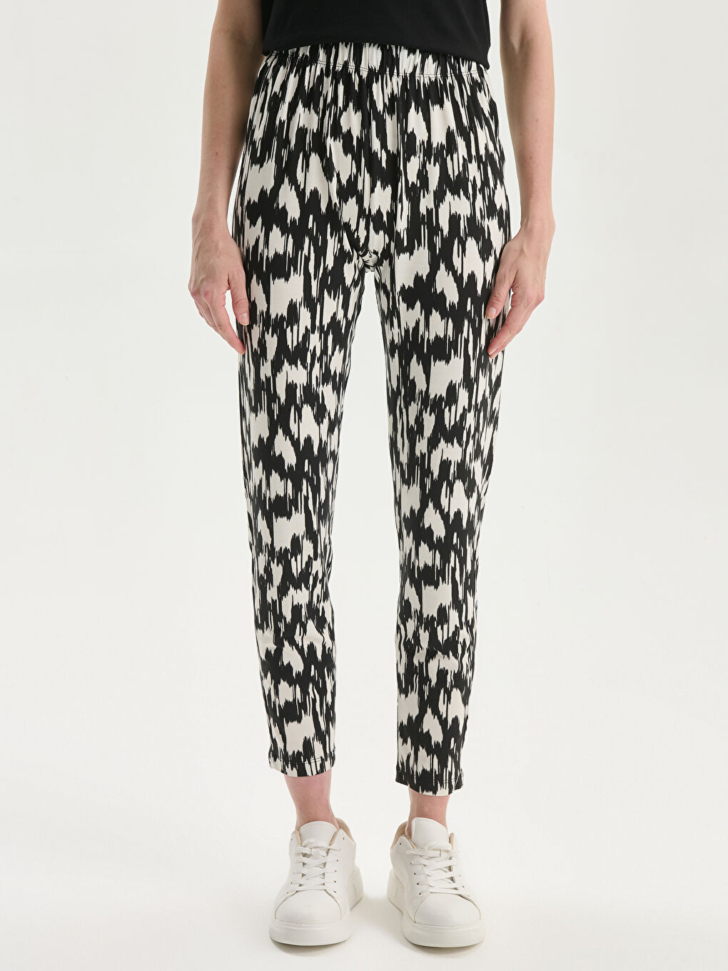 Elasticated Waist Patterned Women's Trousers-1