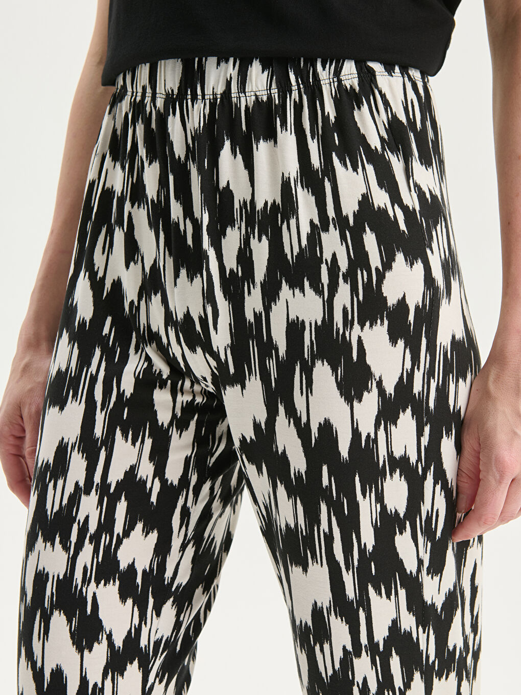 Elasticated Waist Patterned Women's Trousers-2