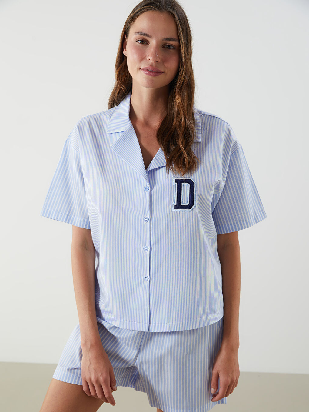 Collared Neck Striped Women's Shortie Pyjama Set -S5HP50Z8-LU8