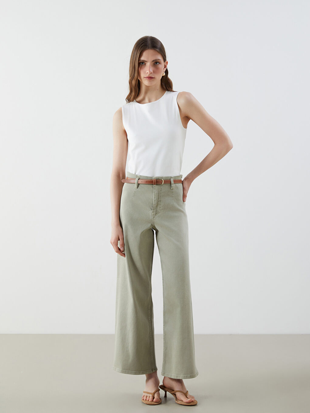 High Waisted Belted Wideleg Women's Jeans