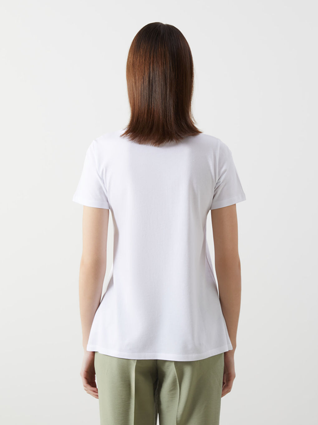 Beyaz Bisiklet Yaka Baskılı Kadın Tişört-3