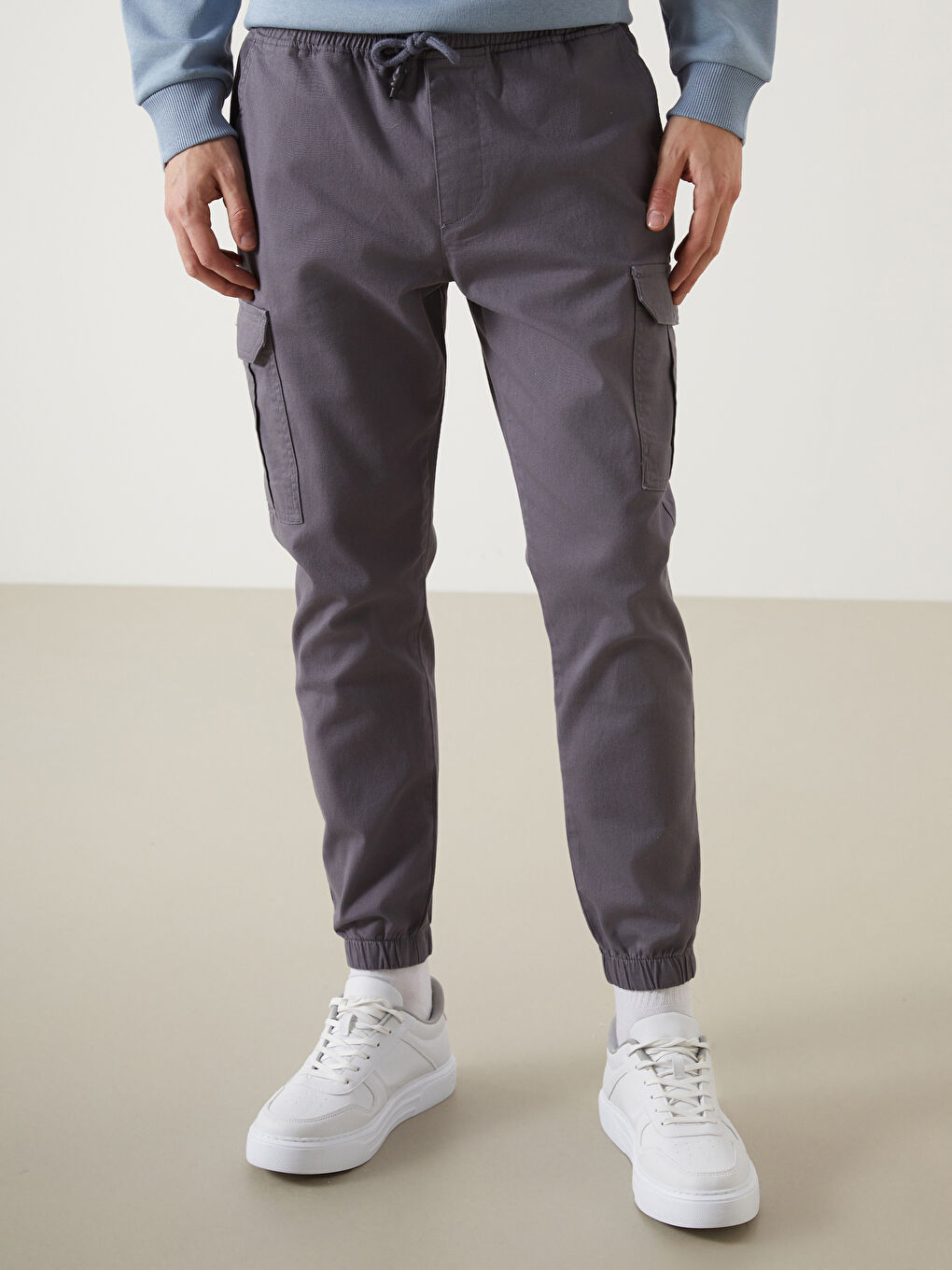 Gri Slim Fit Gabardin Erkek Jogger Pantolon-1