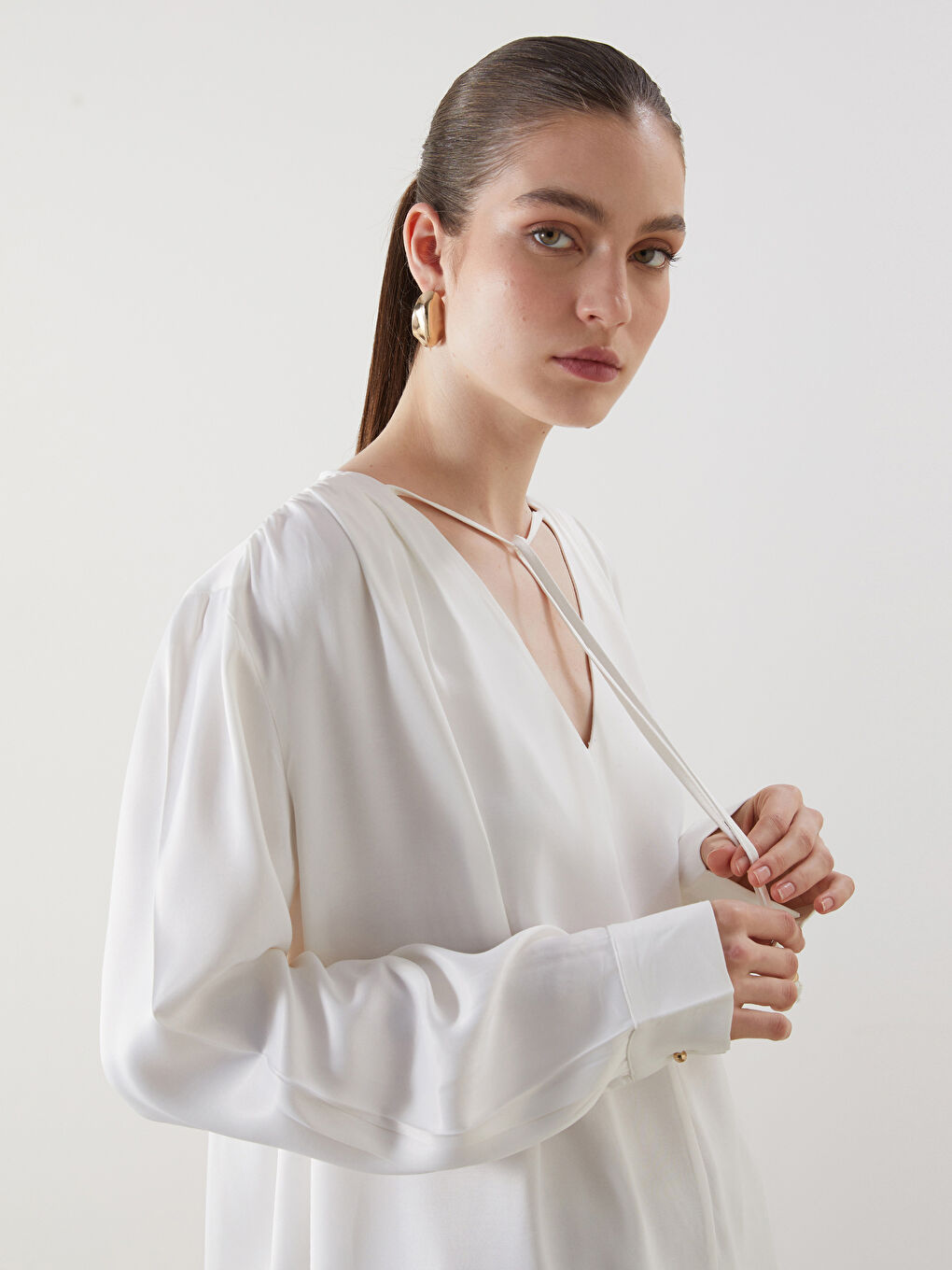 V-Neck Satin Women's Blouse -S5HS10Z8-FEW