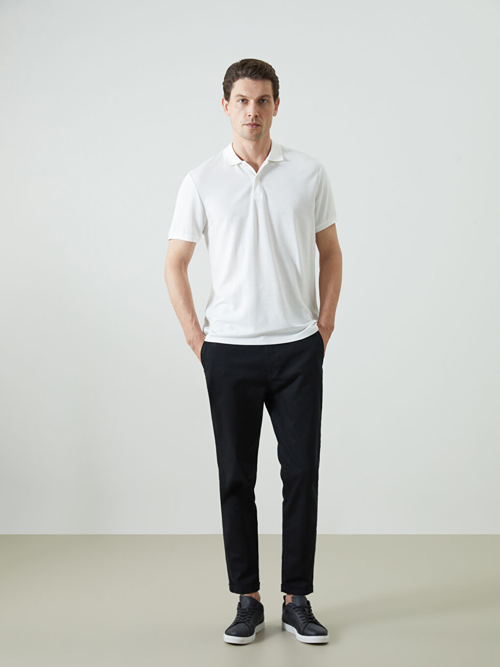 Siyah Standart Kalıp Erkek Pantolon