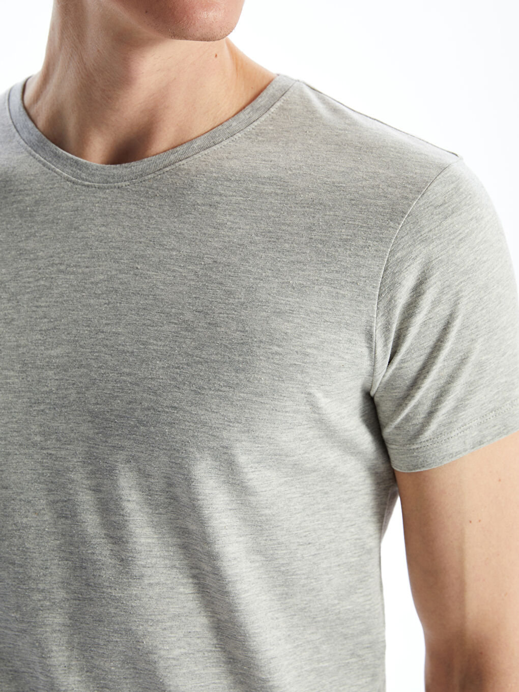 Gri Bisiklet Yaka Kısa Kollu Erkek Atlet-2