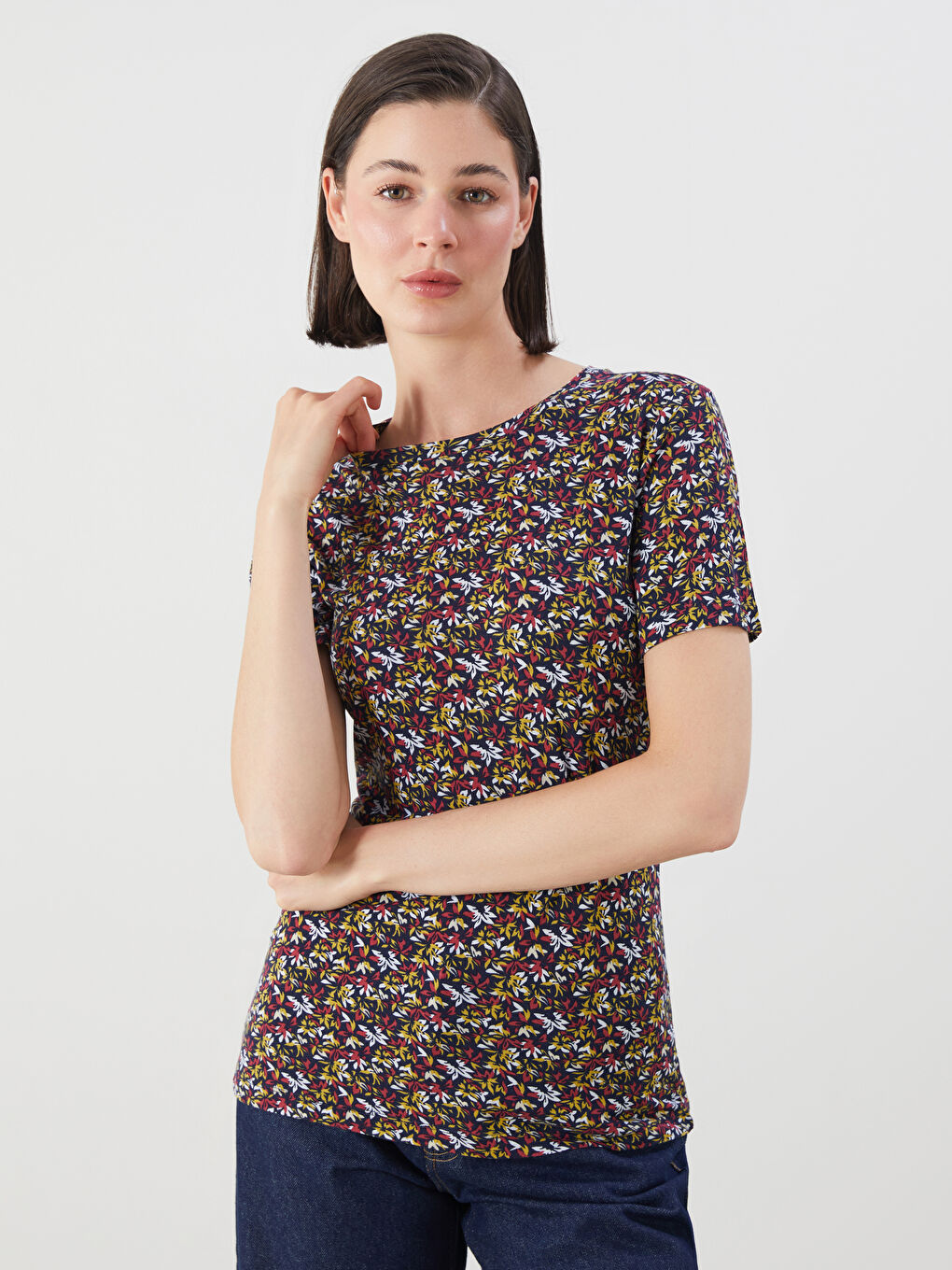 Crew Neck Floral Blouse