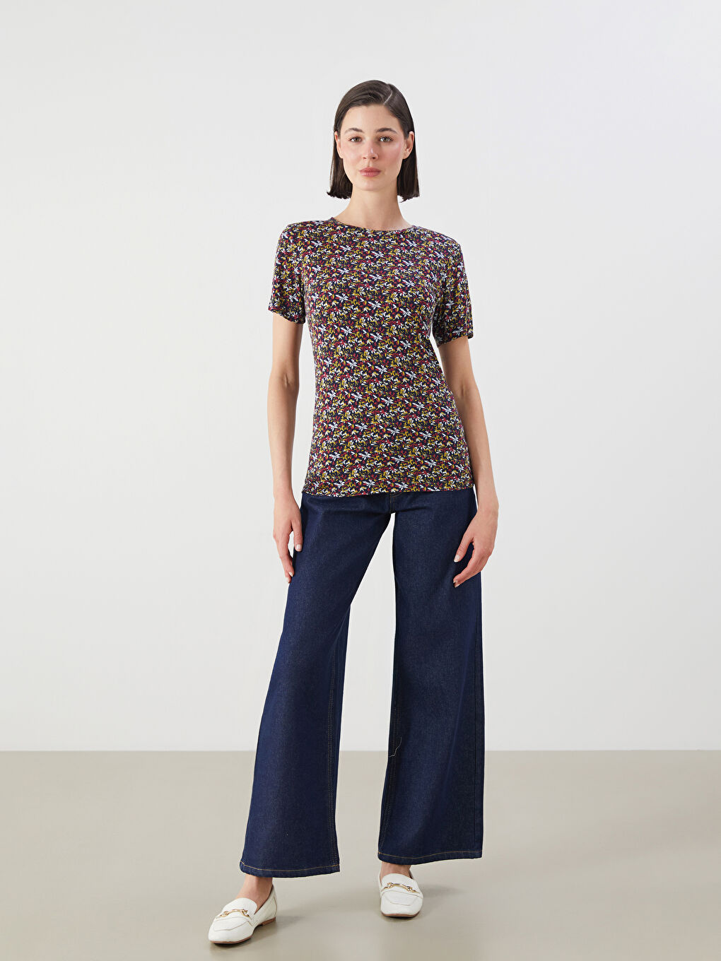 Crew Neck Floral Blouse-1