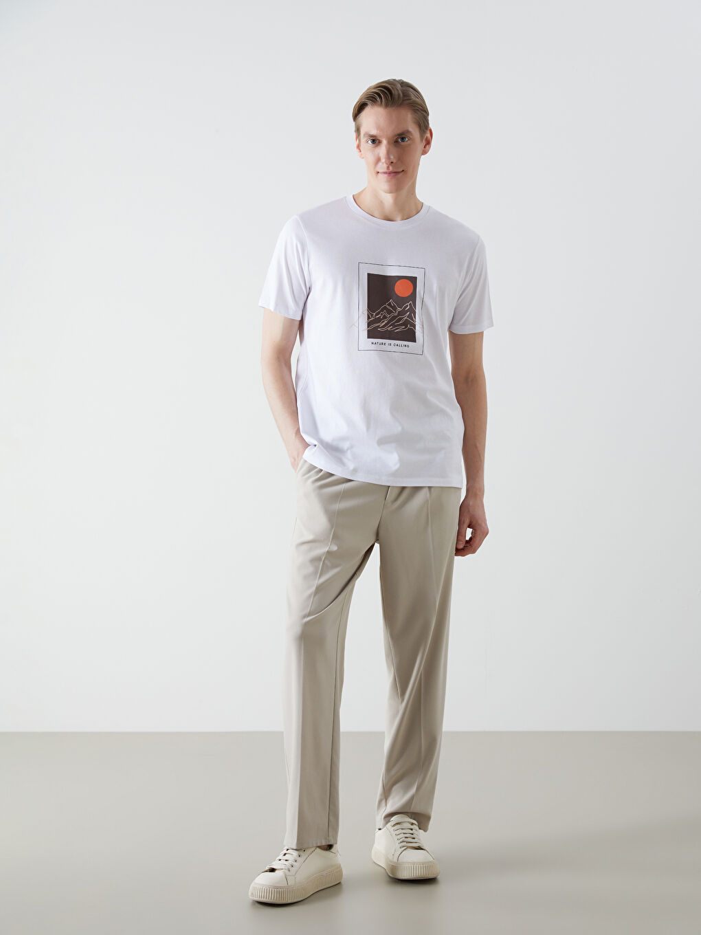 Beyaz Bisiklet Yaka Kısa Kollu Baskılı Penye Erkek Tişört-1