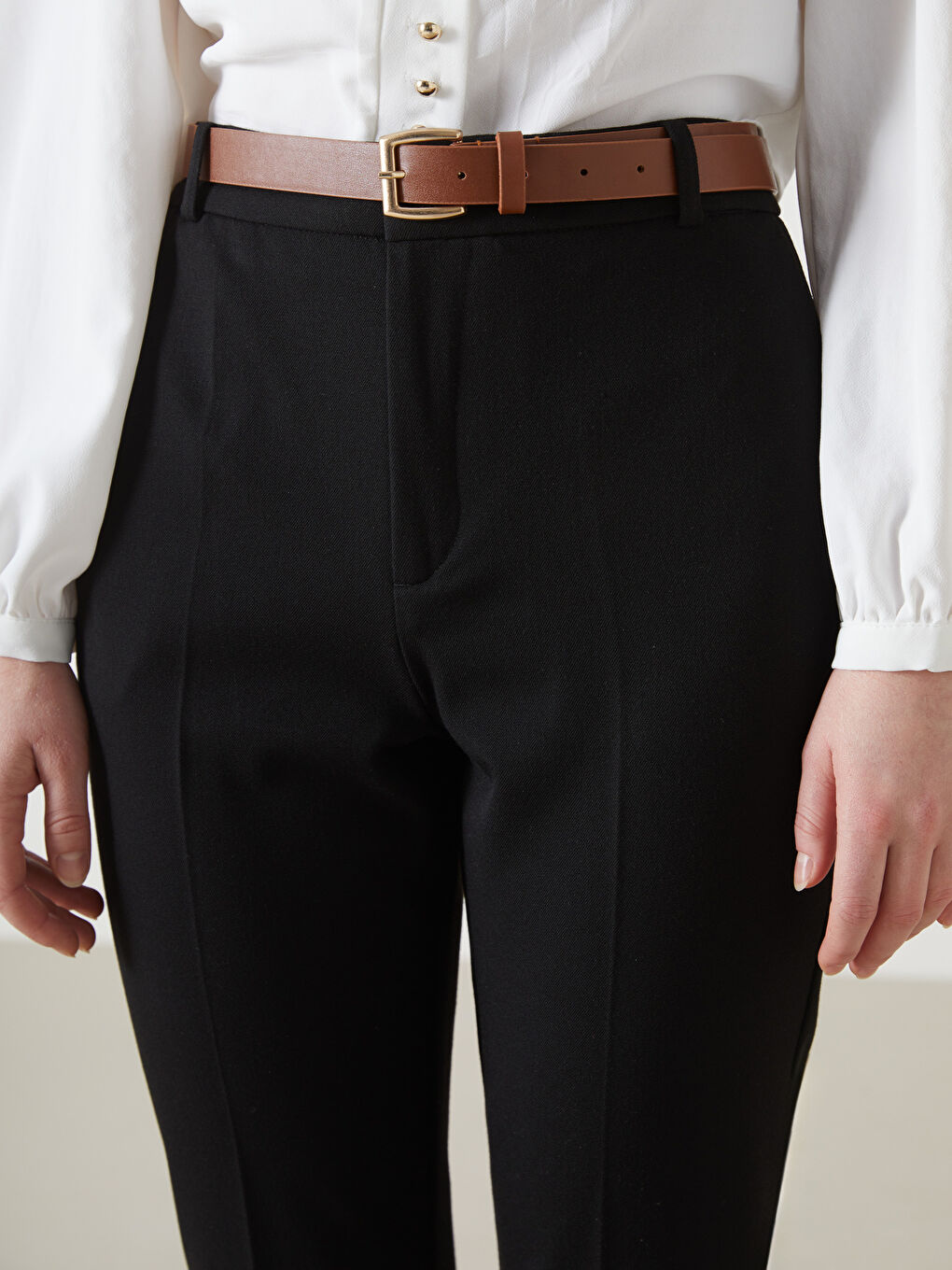 LCW Vision Siyah Beli Kemerli Dar Fit Kadın Pantolon - 2