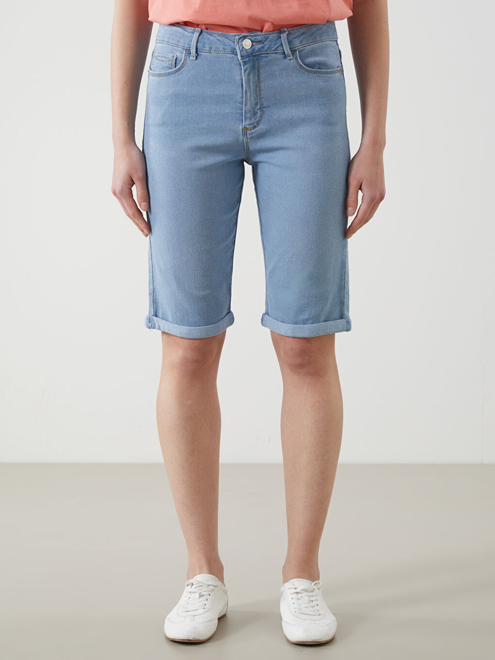 Slim Fit Women's Jean Shorts -S5HV18Z8-311