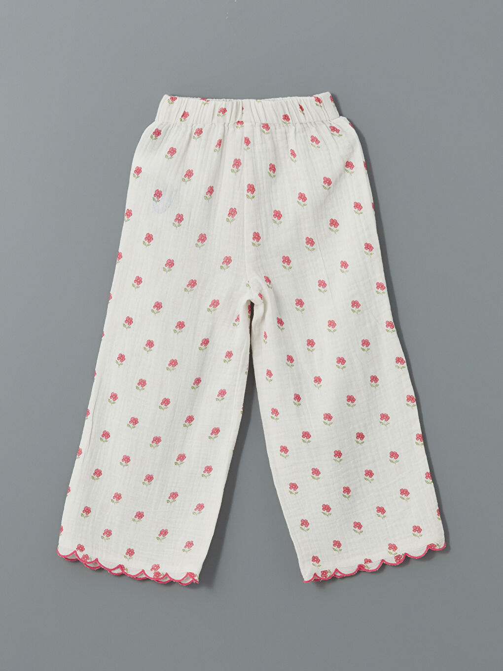LCW Kids Çiçekli Kız Çocuk Müslin Bluz ve Pantolon 2'li -S5HV65Z1-LRA