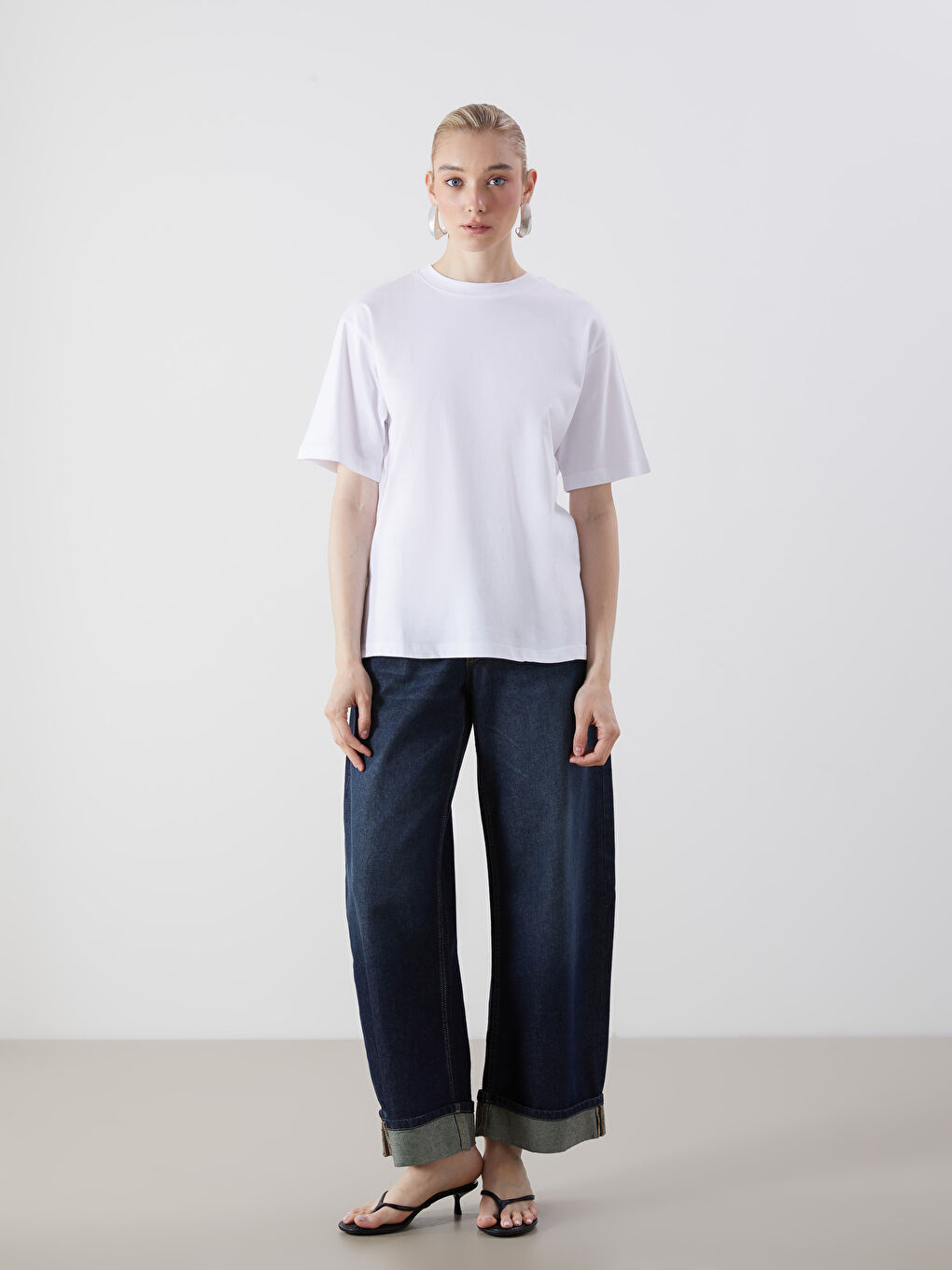 T-shirt Oversize à Col Rond pour Femmes-1