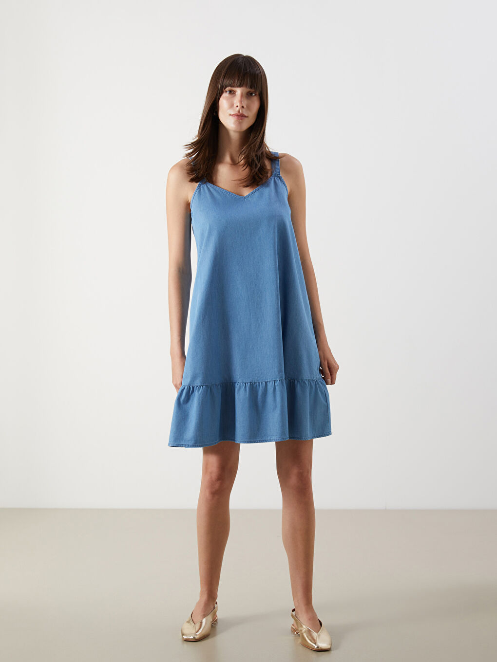 İndigo V Yaka Askılı Mini Jean Elbise-1