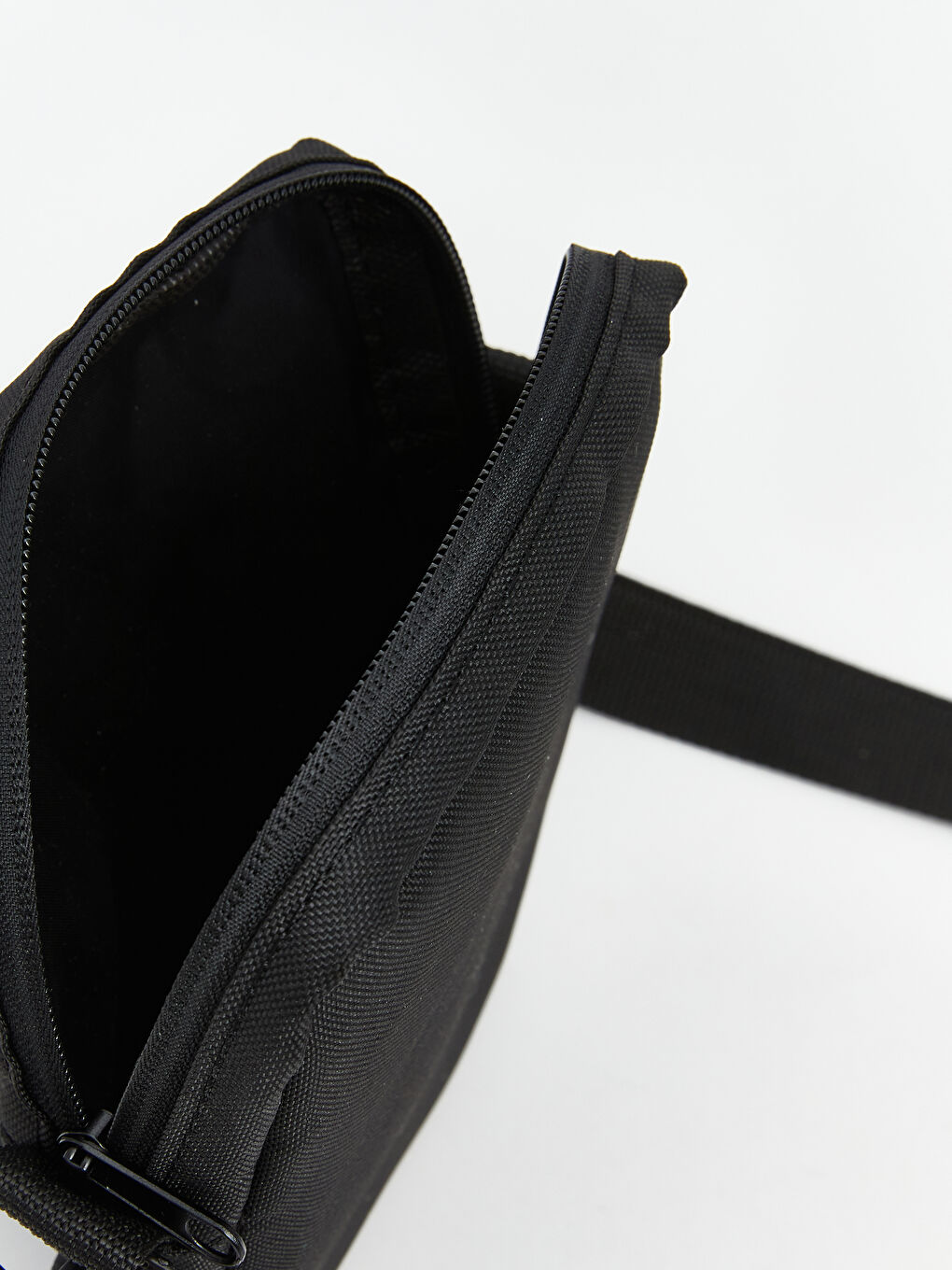 LCW ACCESSORIES Siyah Baskılı Erkek Çocuk Göğüs Çantası - 2