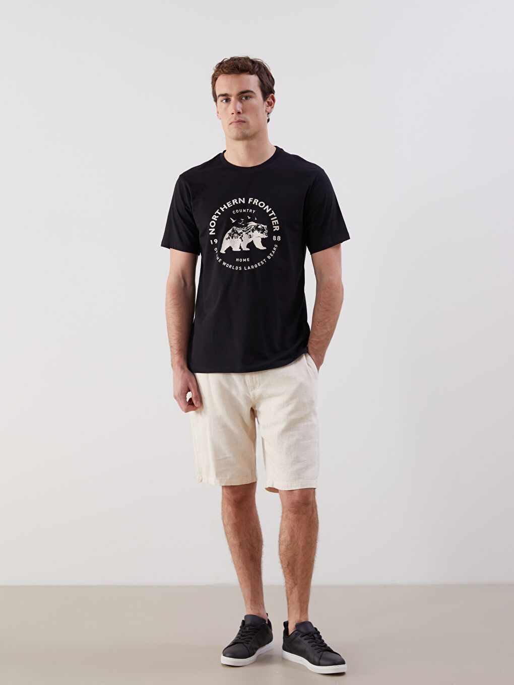 Siyah Bisiklet Yaka Baskılı Penye Erkek Tişört-1