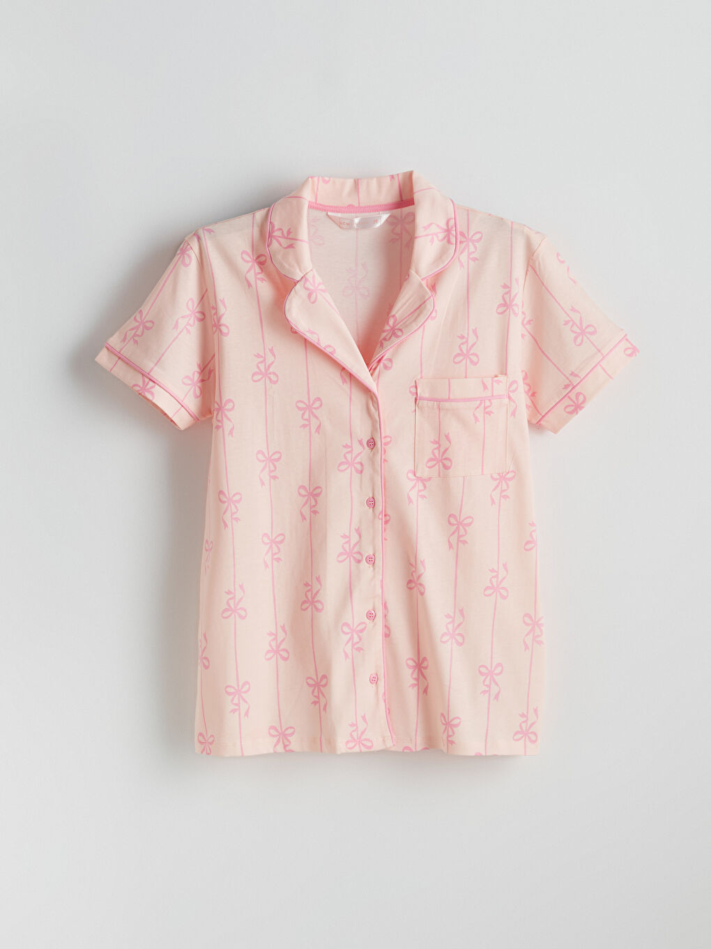 Pembe Gömlek Yaka Fiyonk Baskılı Kadın Pijama Üstü