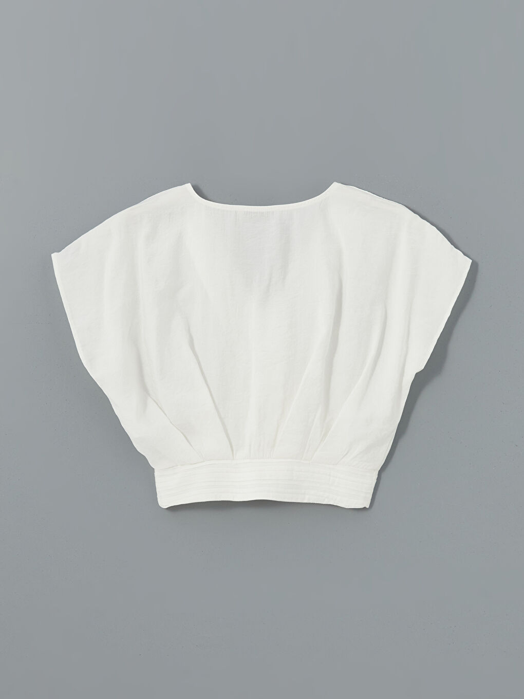 Ekru V Yaka Crop Kadın Bluz-5