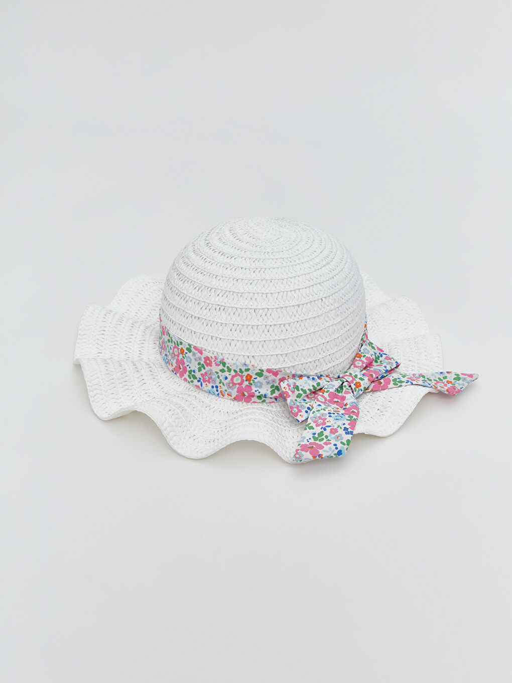 Beyaz Çiçek Desenli Kız Çocuk Hasır Şapka-1
