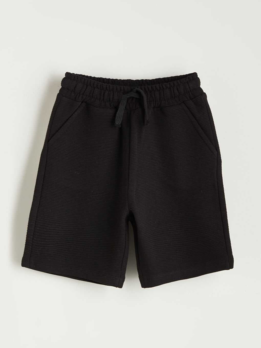 Siyah Beli Lastikli Cepli Erkek Çocuk Şort
