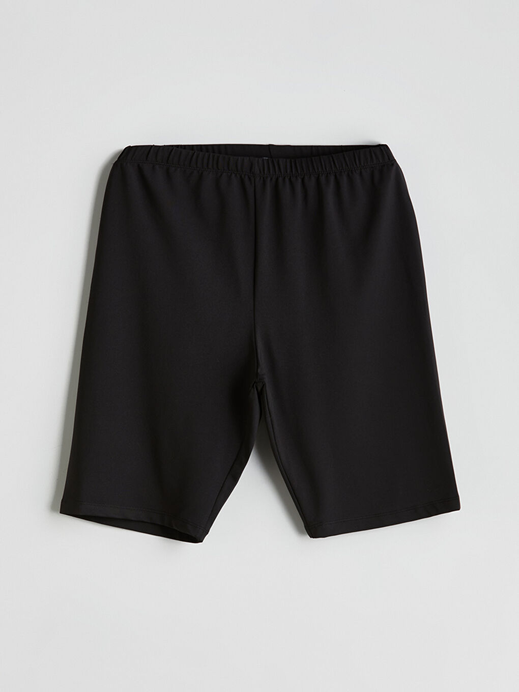 Siyah Beli Lastikli Kadın Yüzme Şort