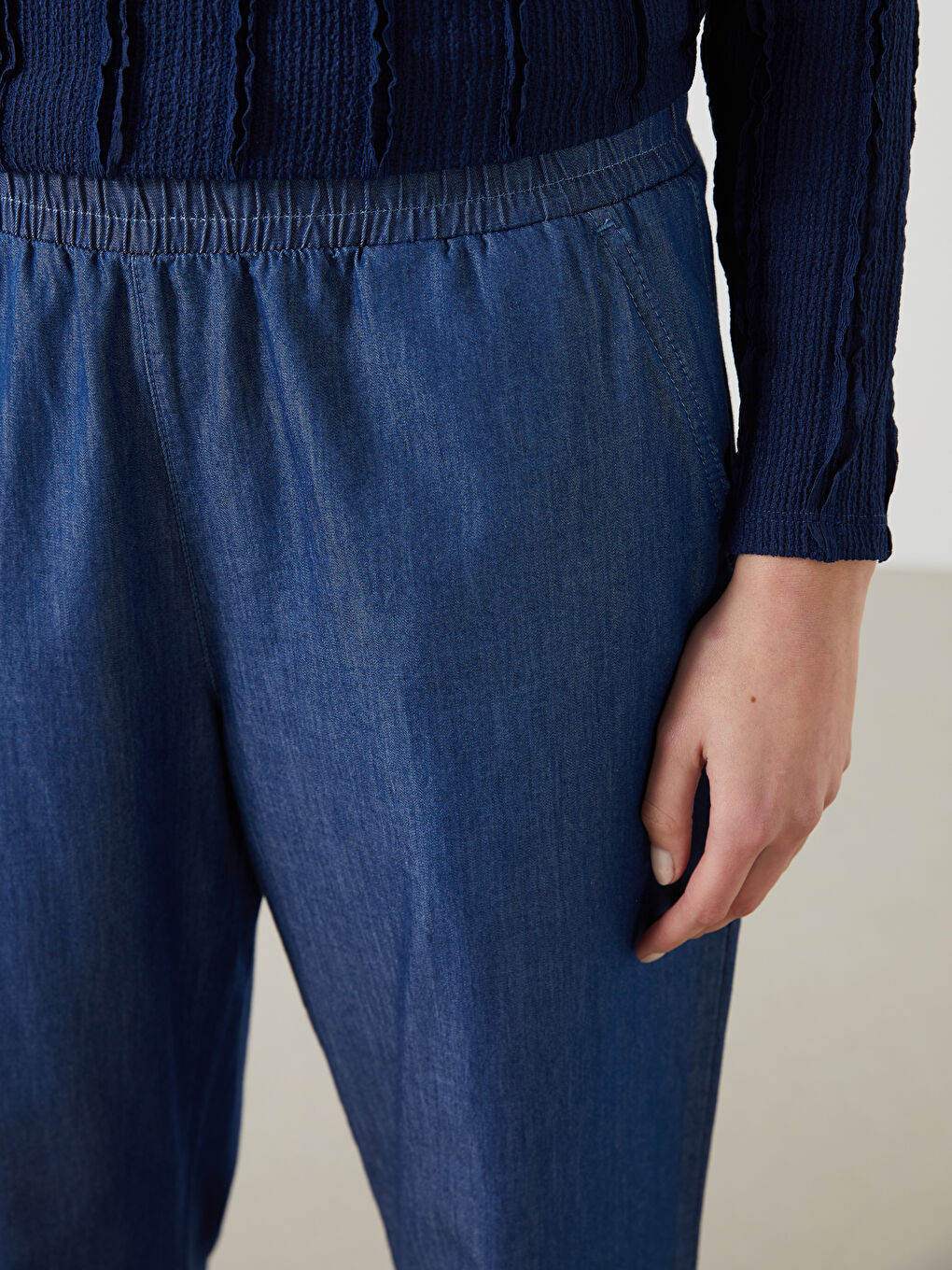 Wideleg Women's Jeans With Elastic Waist -S5I500Z8-563