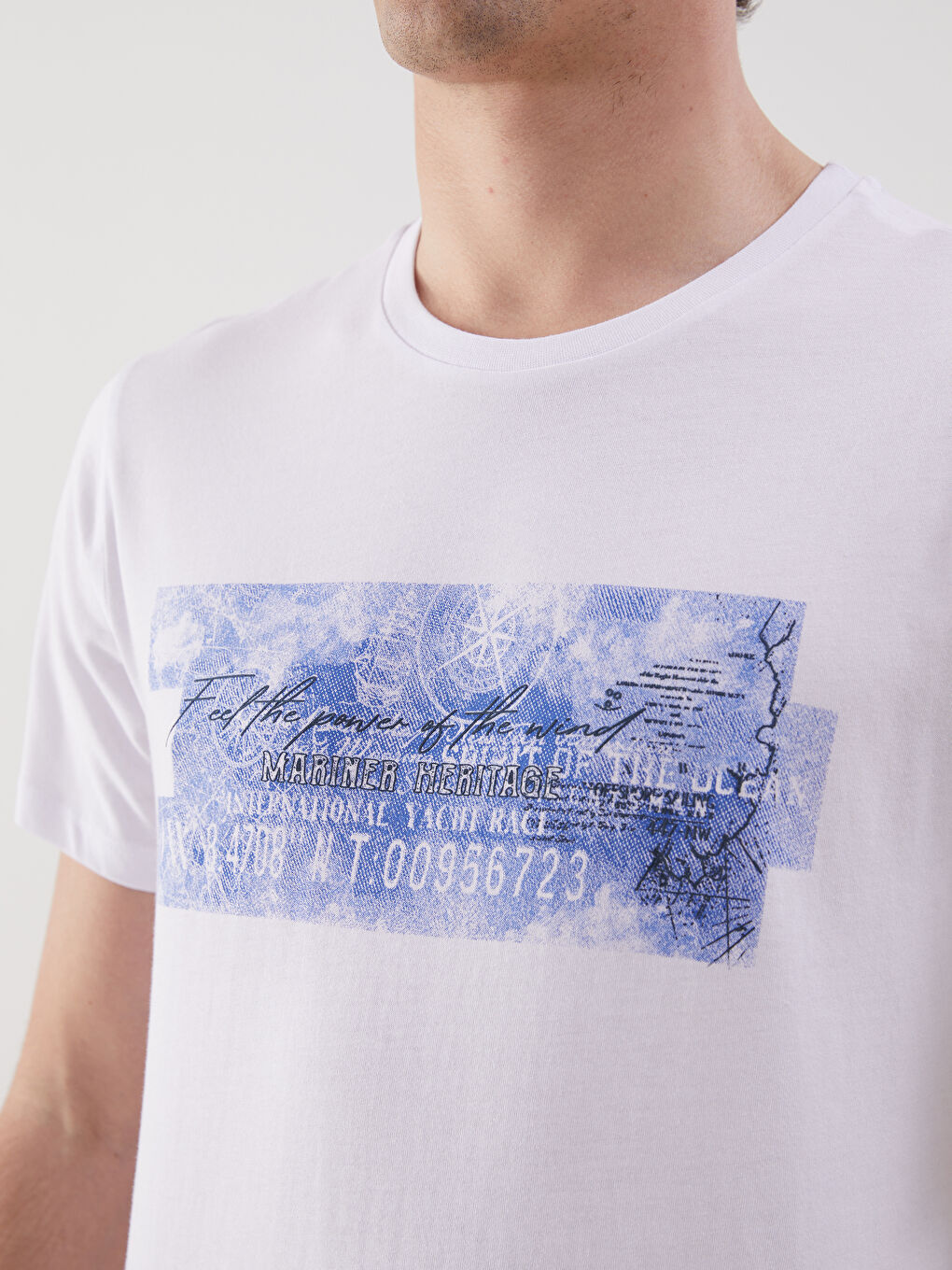 Beyaz Bisiklet Yaka Kısa Kollu Baskılı Penye Erkek Tişört-2