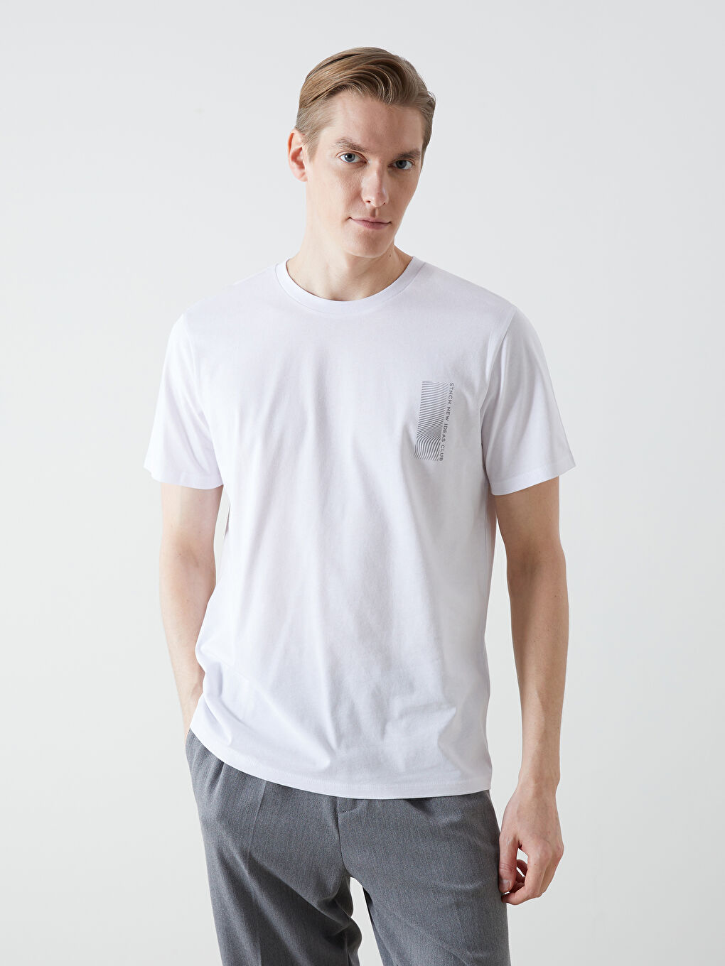 Beyaz Bisiklet Yaka Kısa Kollu Baskılı Penye Erkek Tişört-1