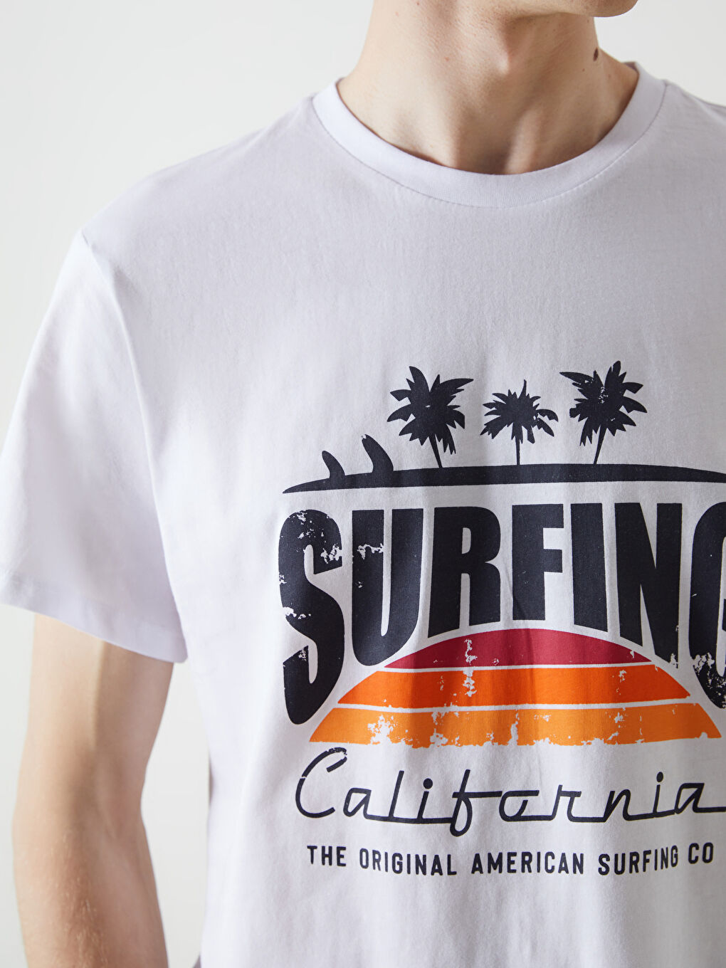 Beyaz Bisiklet Yaka Kısa Kollu Baskılı Penye Erkek Tişört-2