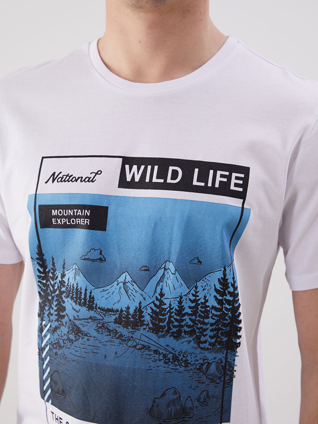 Beyaz Bisiklet Yaka Kısa Kollu Baskılı Penye Erkek Tişört-2