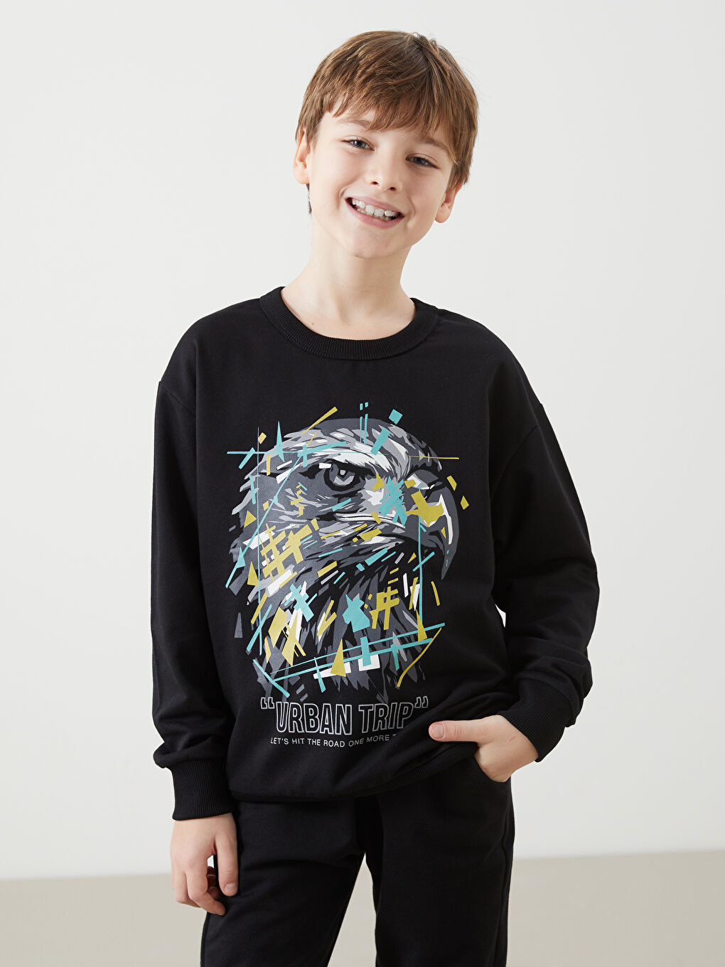 LCW Kids Siyah Bisiklet Yaka Erkek Çocuk Eşofman Takımı