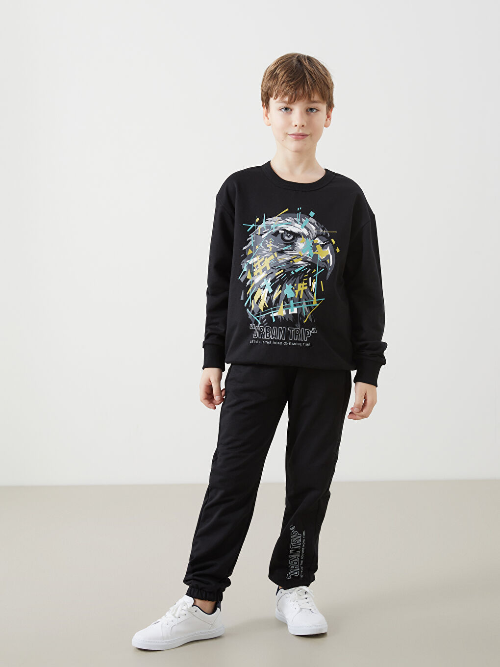 LCW Kids Siyah Bisiklet Yaka Erkek Çocuk Eşofman Takımı - 1
