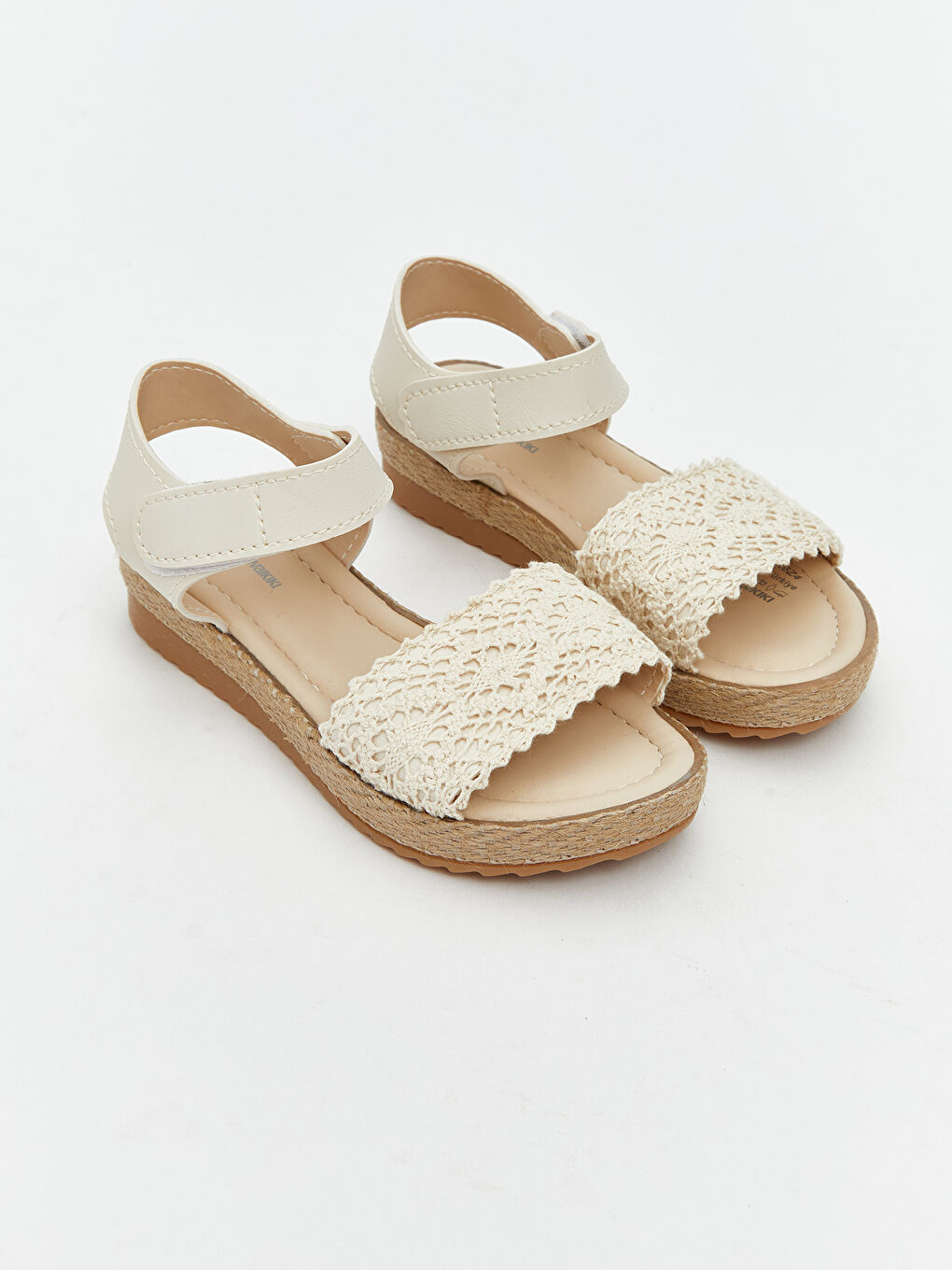 Bej Dantel Detaylı Kız Çocuk Sandalet