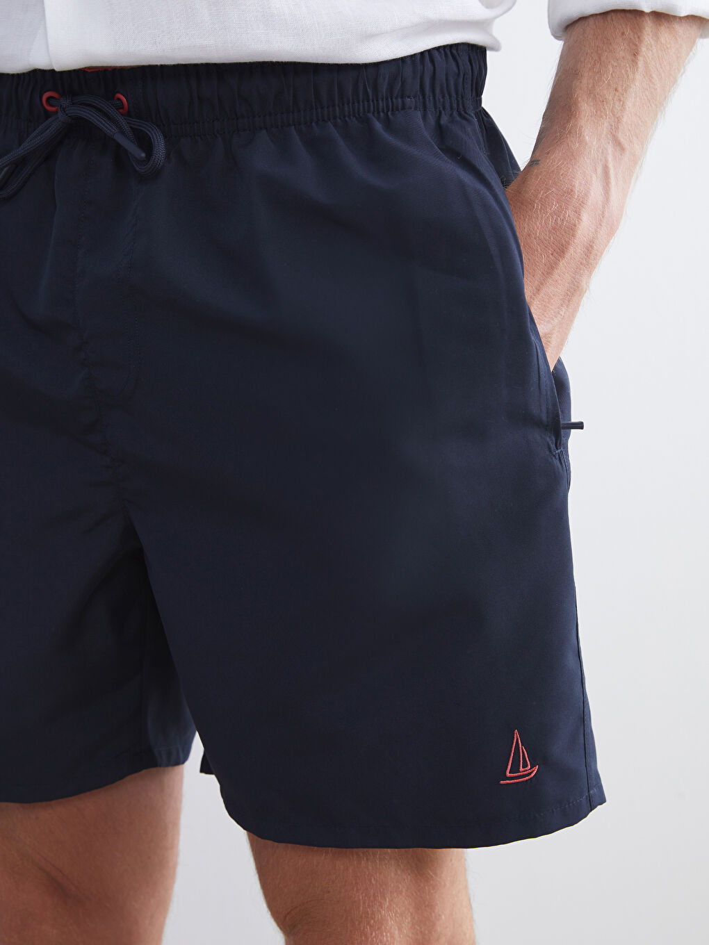 شورت سباحة قصير سادة للرجال-4